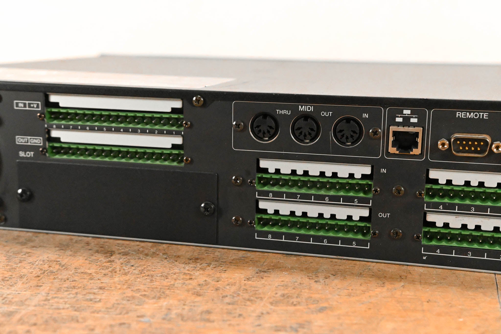 Yamaha DME24N Digital Mixing Engine