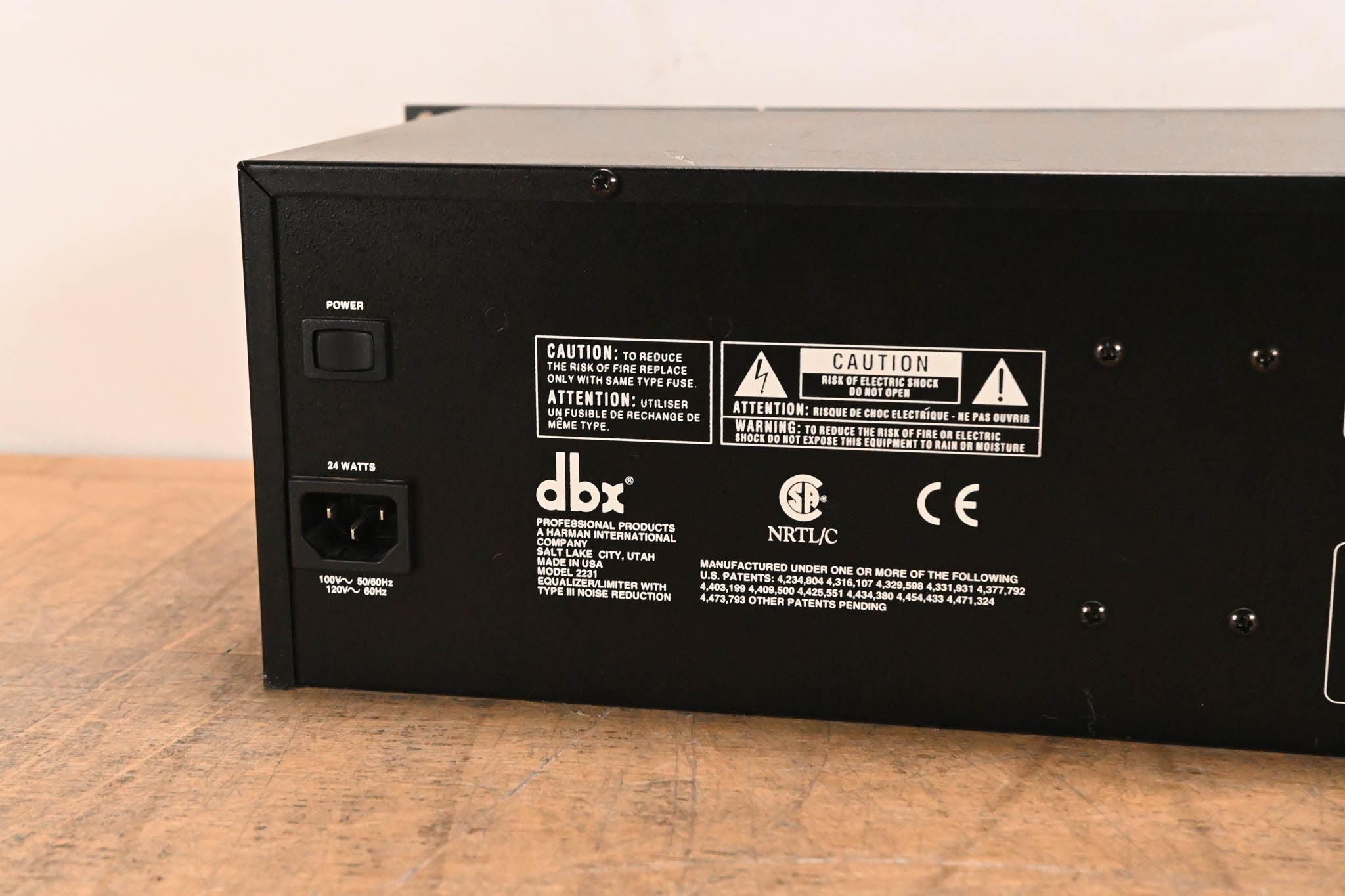 dbx 2231 Dual-Channel 31-Band Graphic Equalizer/Limiter