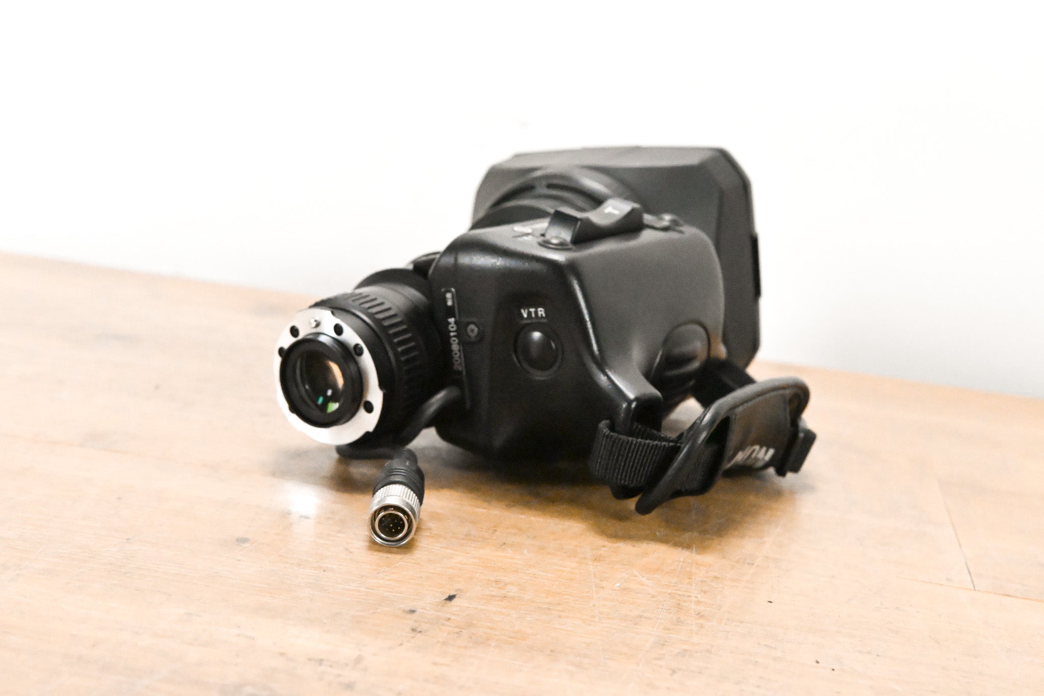 Fujinon Th16x5.5BRMU 1/3" Broadcast Zoom Lens - 1:1.4/5.5-88mm