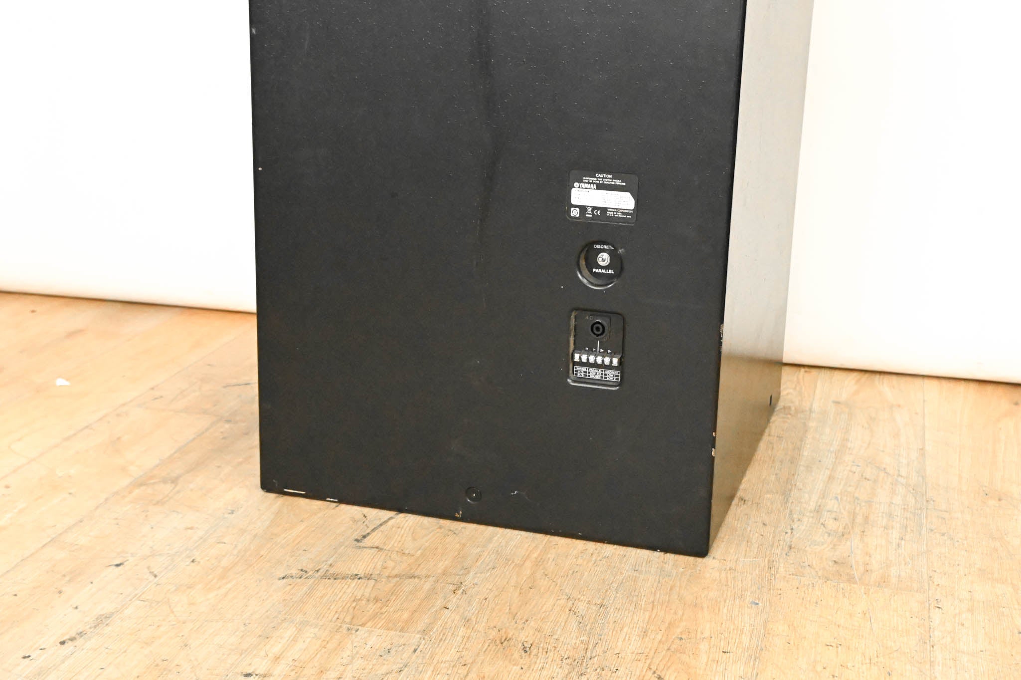 Yamaha IS1218 Dual 18" Passive High Power Subwoofer