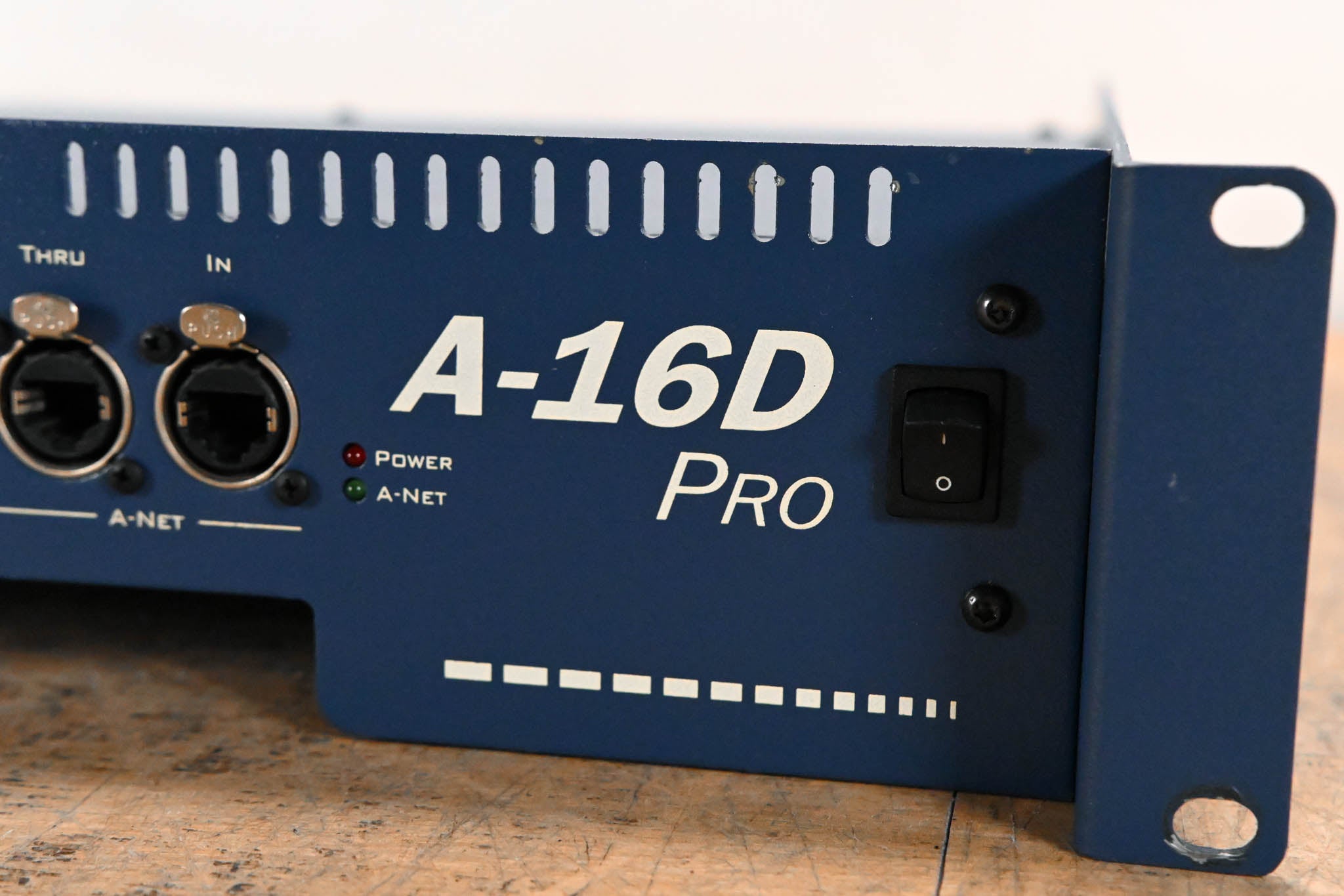 Aviom A-16D Pro A-Net Distributor