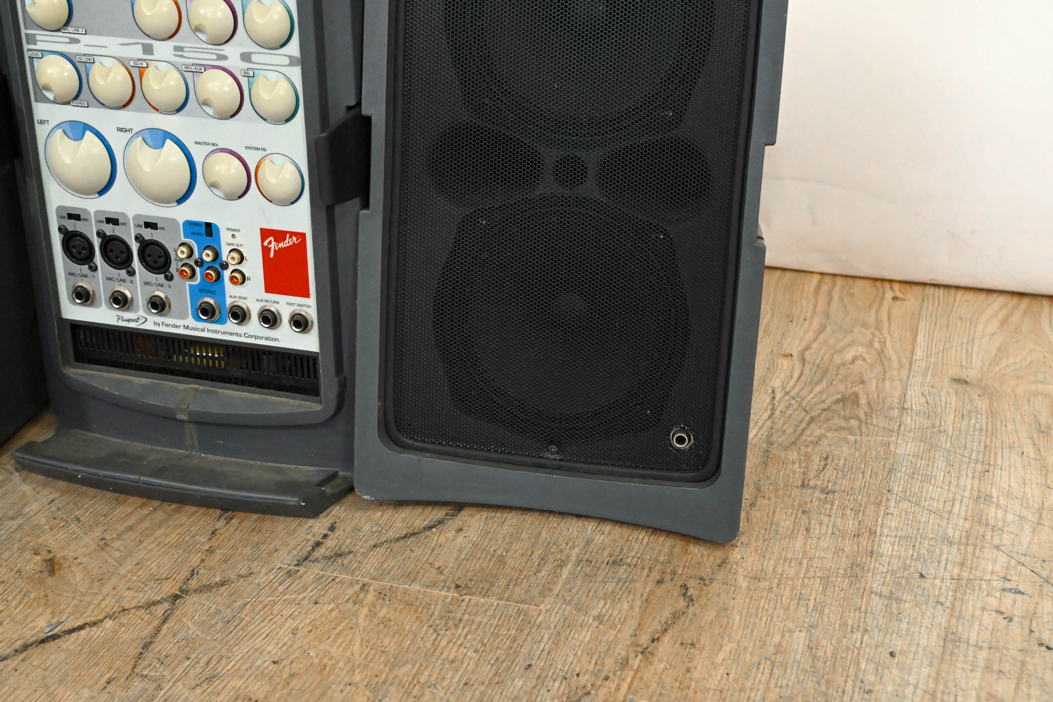 Fender Passport P-150 Portable PA System