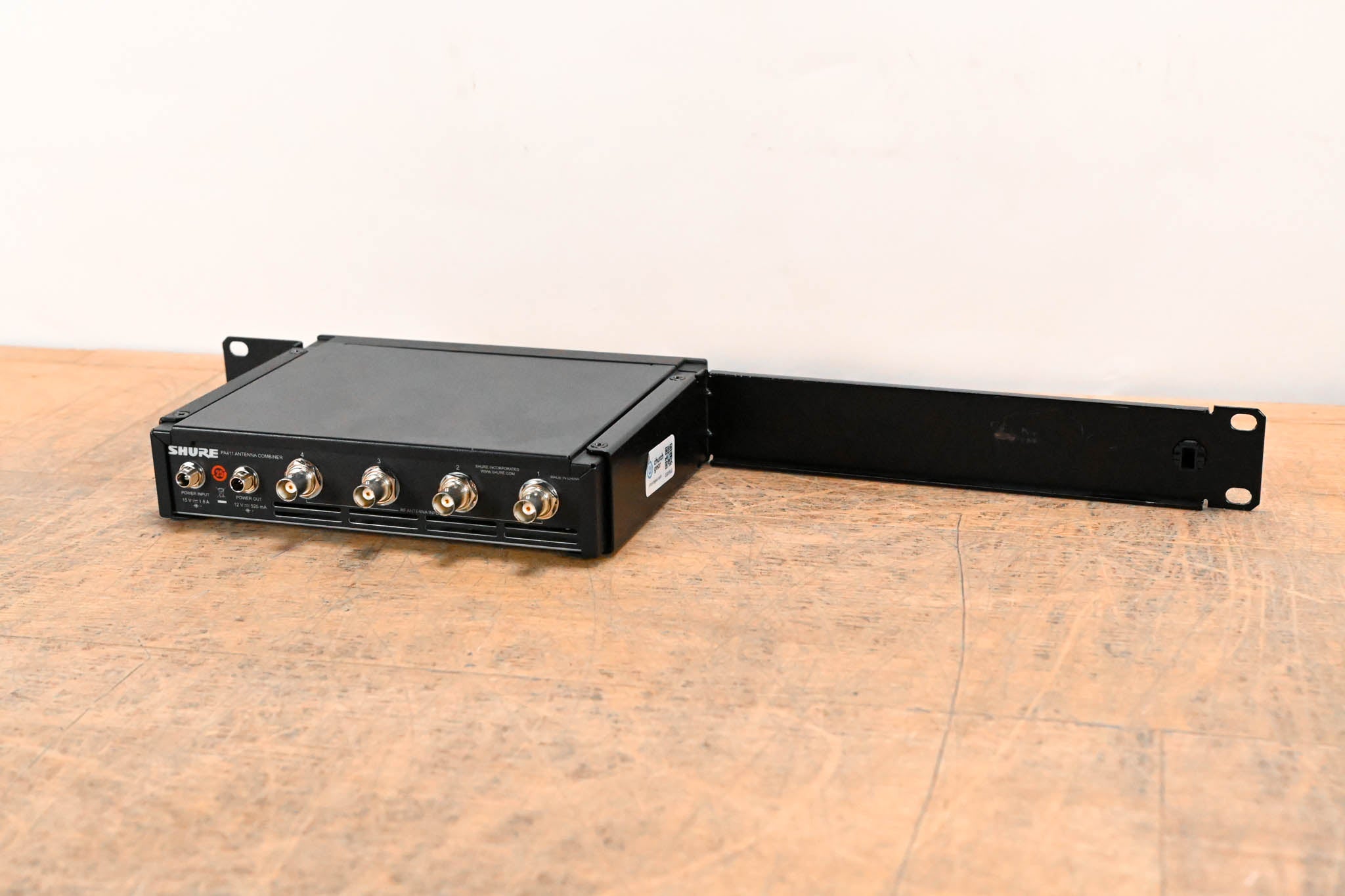 Shure PA411 Antenna Combiner for PSM 300 Series Wireless NO POWER SUPPLY