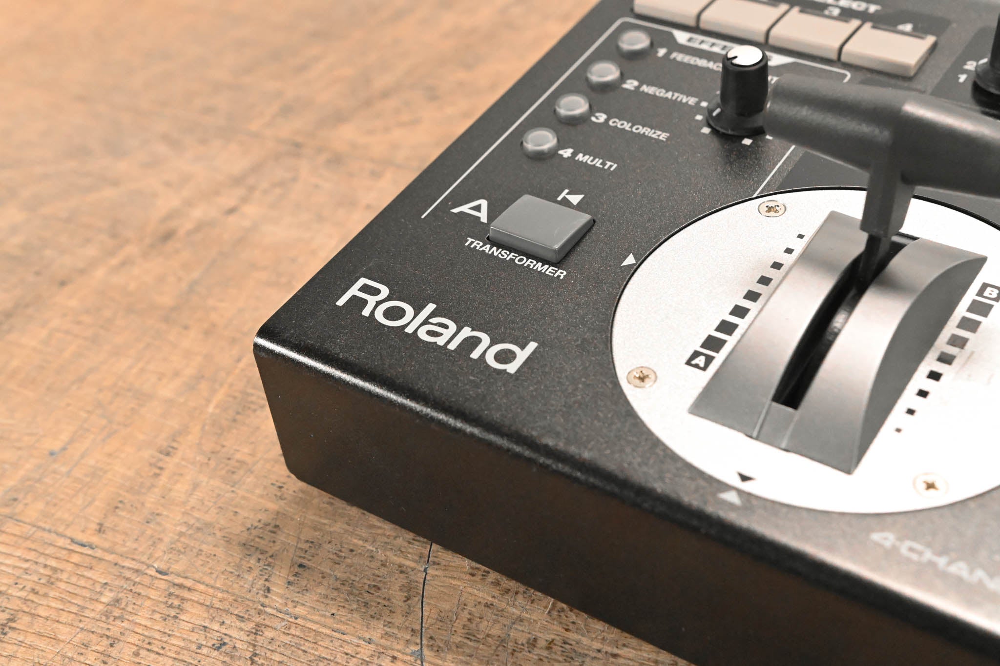 Roland V-4EX 4-Channel Digital Video Mixer with Effects
