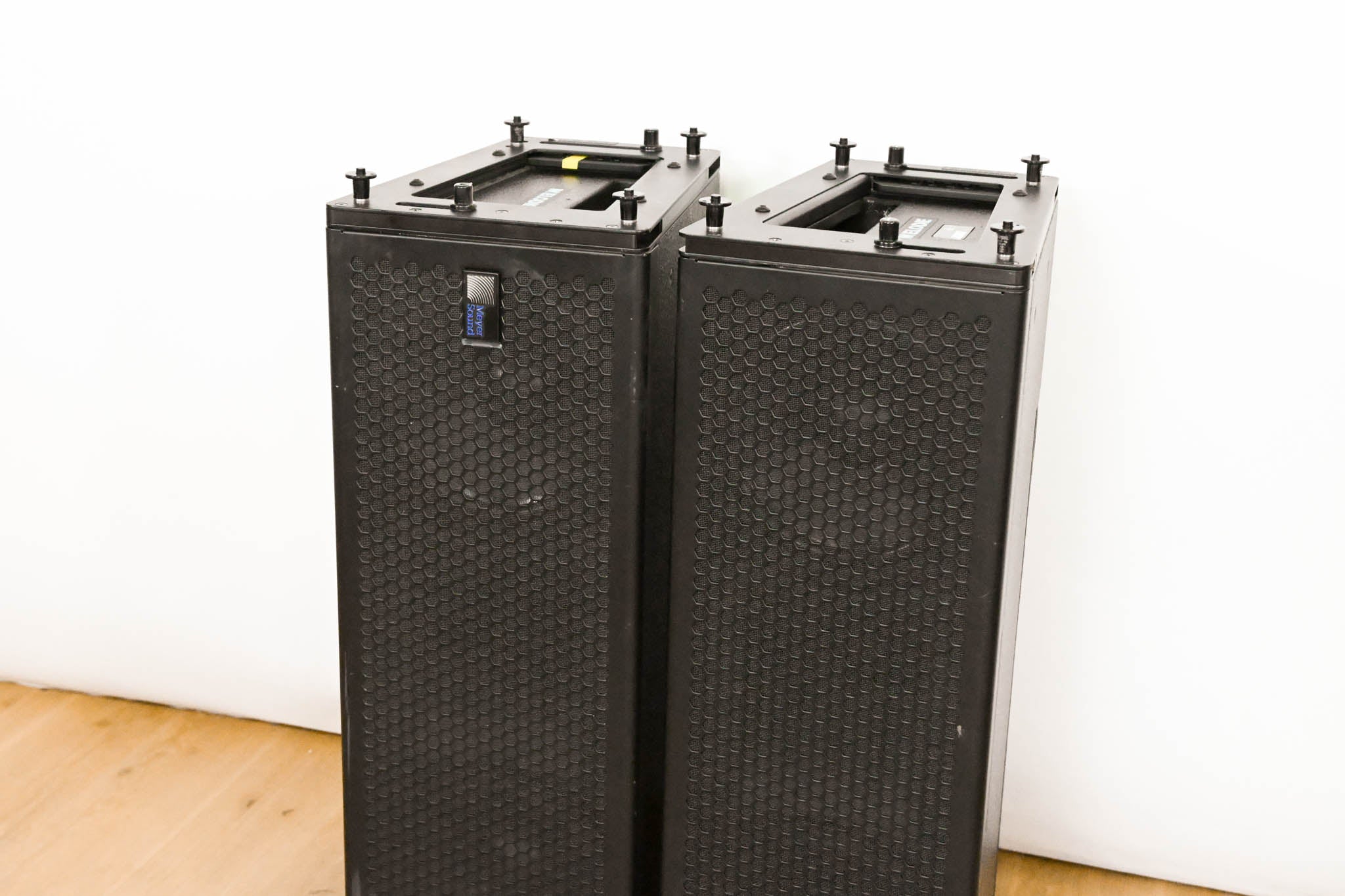 Meyer Sound M'elodie High-Power Curvilinear Array Loudspeaker (PAIR)