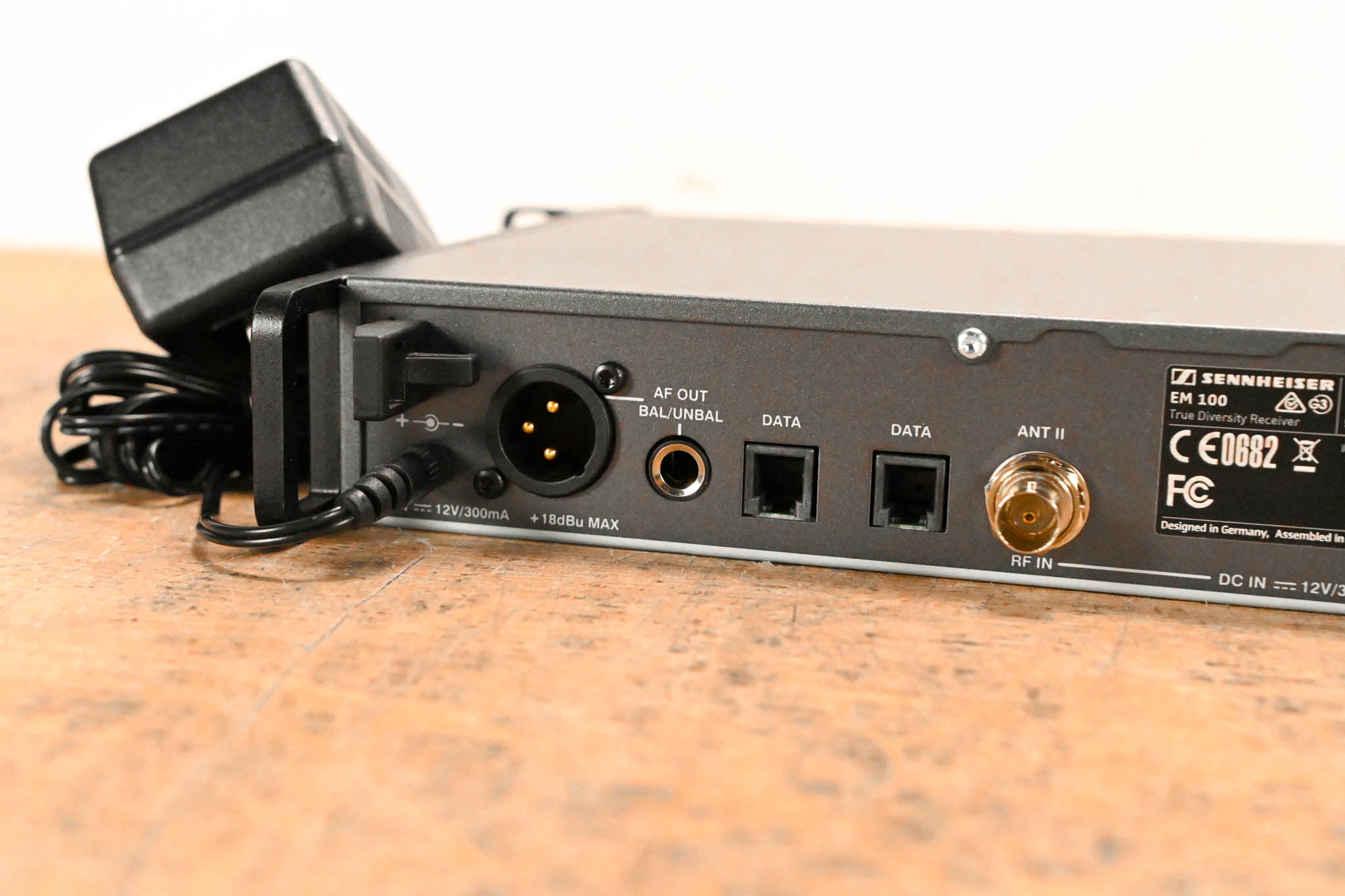 Sennheiser EM 100 G3 Wireless Receiver - A Range: 516-558 MHz