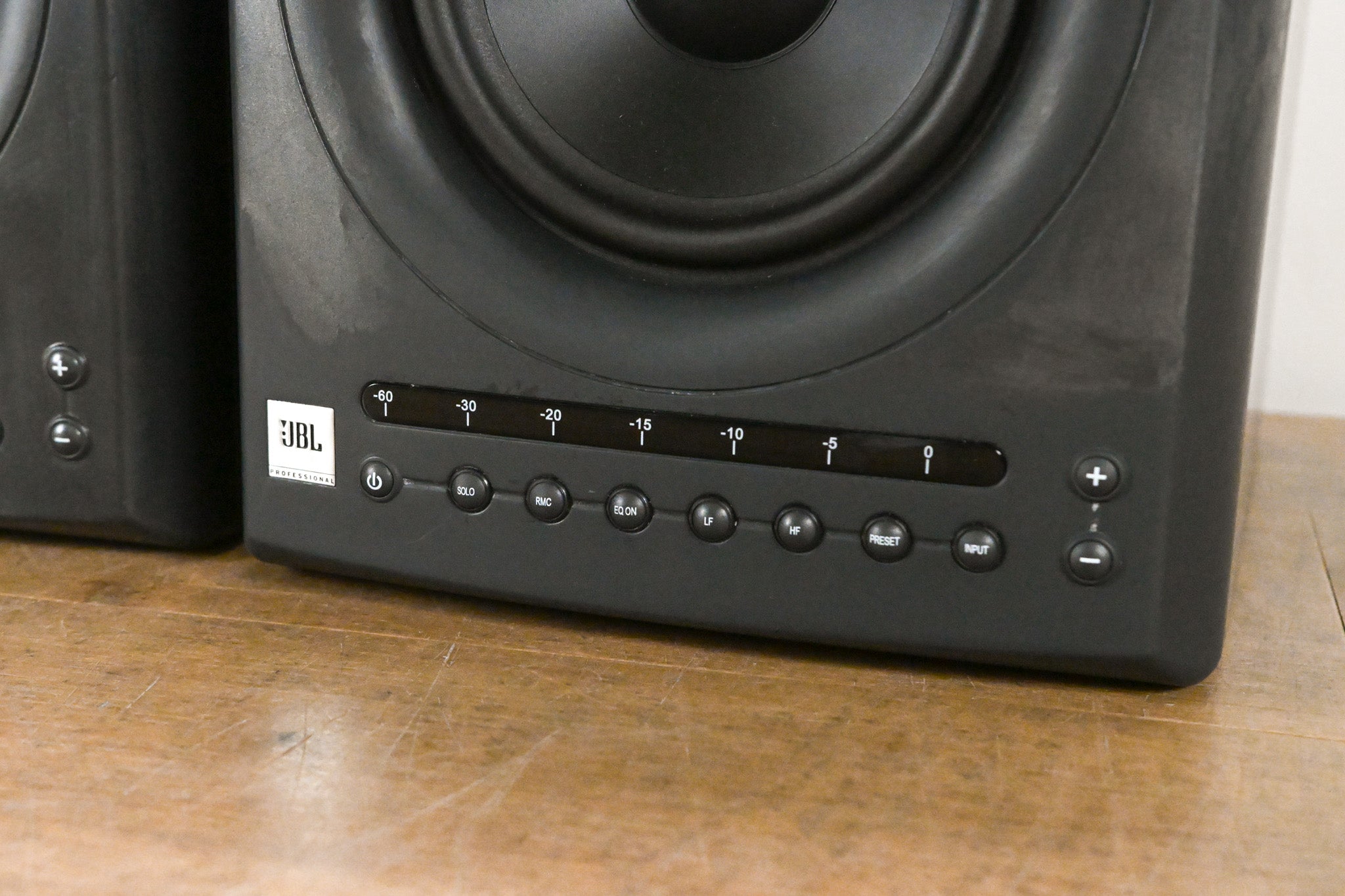 JBL LSR4326P Powered 2-Way 6.25" Bi-Amplified Studio Monitor (PAIR)