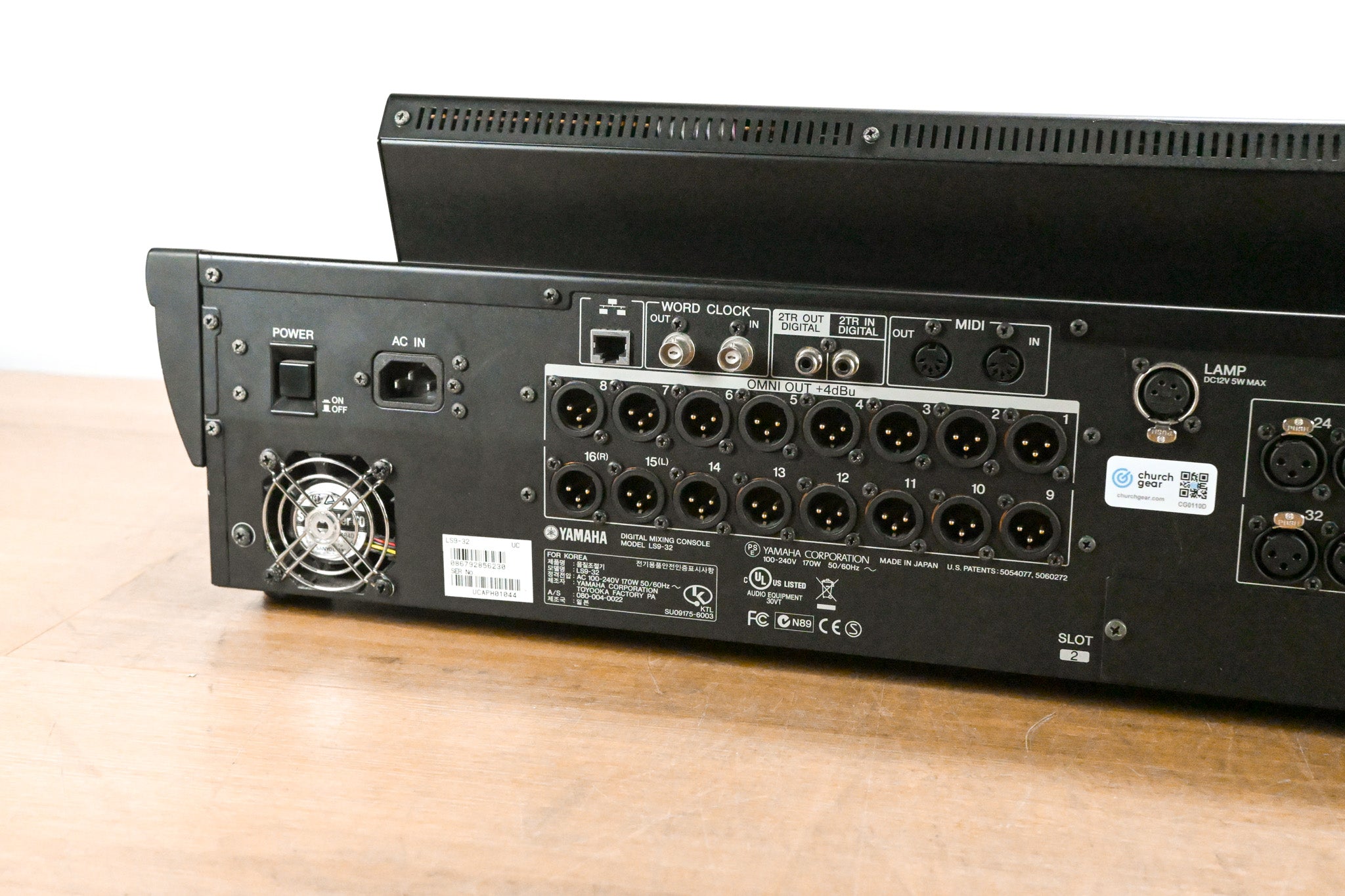 Yamaha LS9-32 32-Input Digital Mixing Console