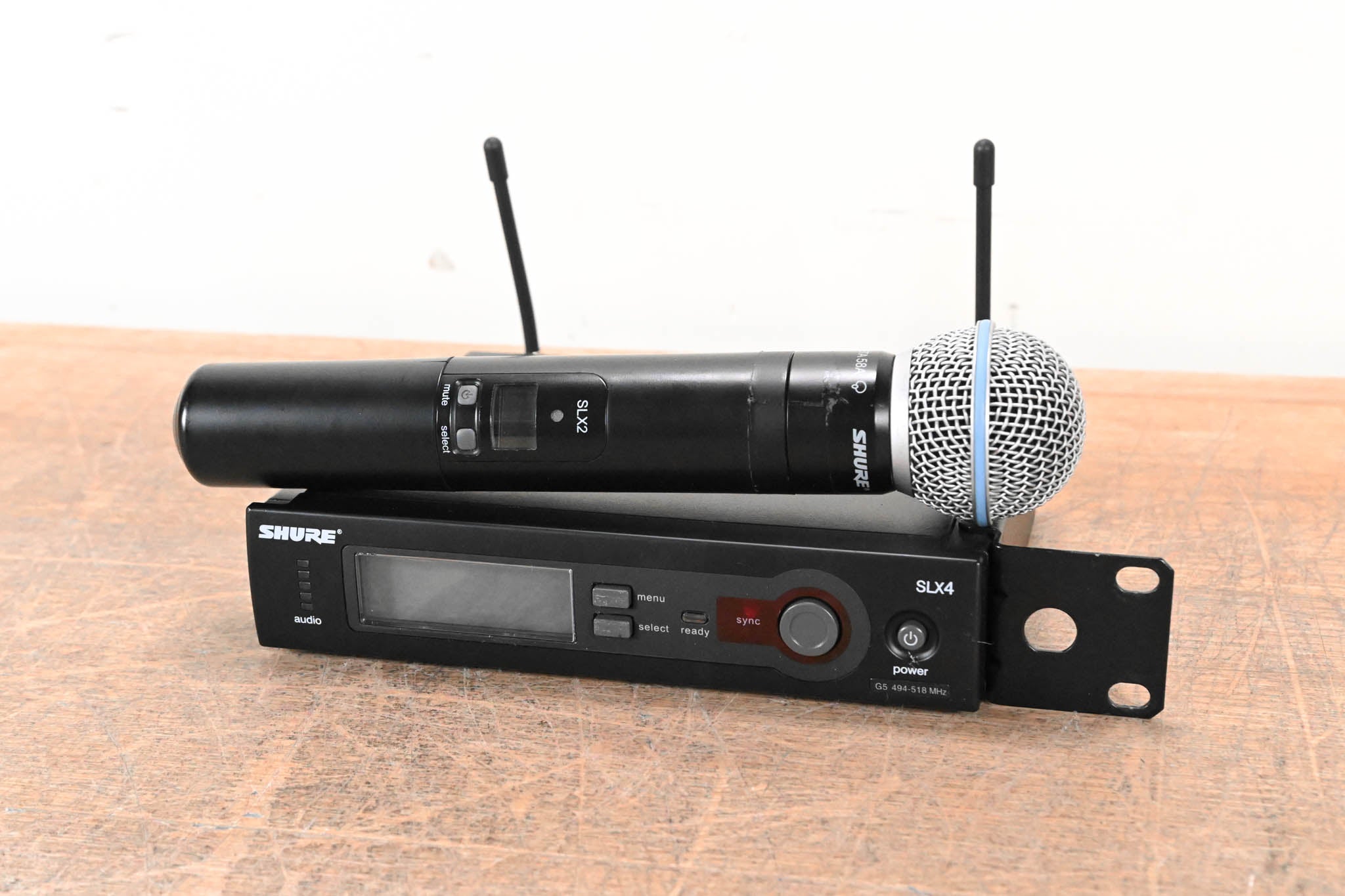 Shure SLX24/BETA58 Handheld Wireless System - G5 Band (NO POWER SUPPLY)