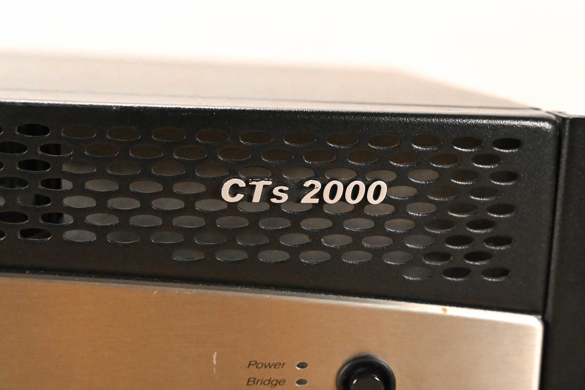 Crown CTs 2000 Two-Channel 1000W Power Amplifier