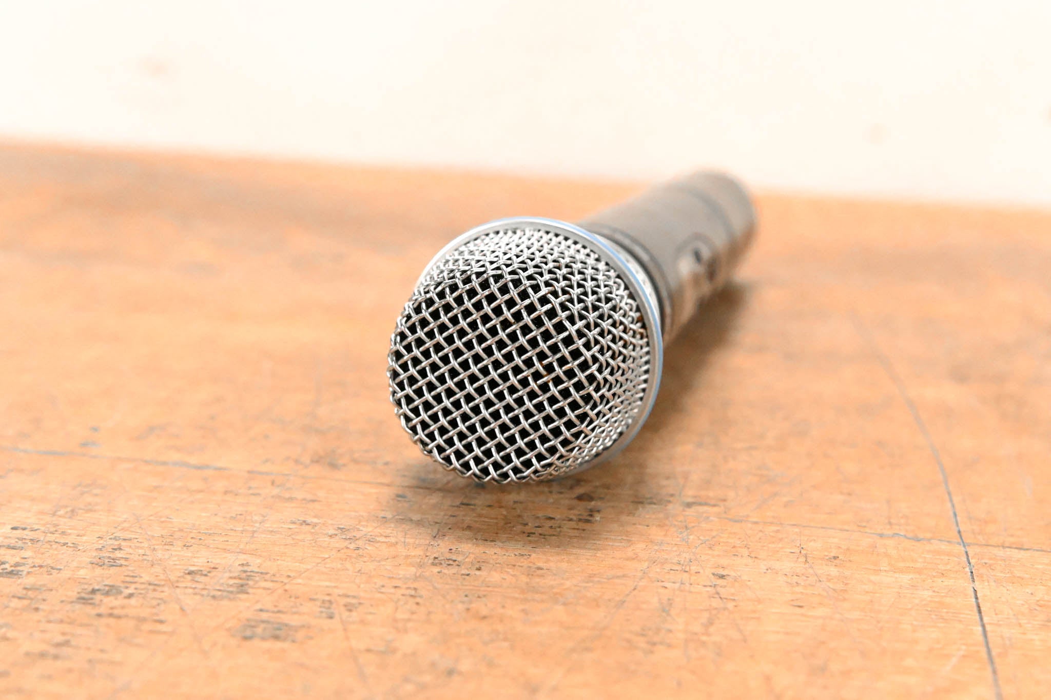 Shure ULX2/BETA87A Wireless Handheld Transmitter - J1 Band: 554-590 MHz