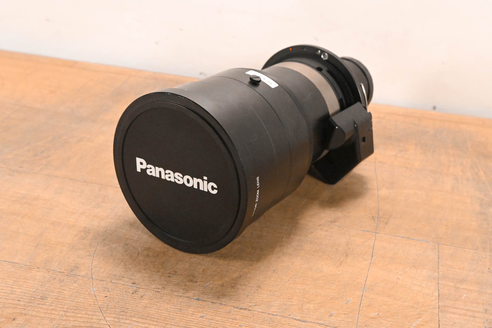 Panasonic ET-D75LE6 3-Chip DLP Projector Zoom Lens