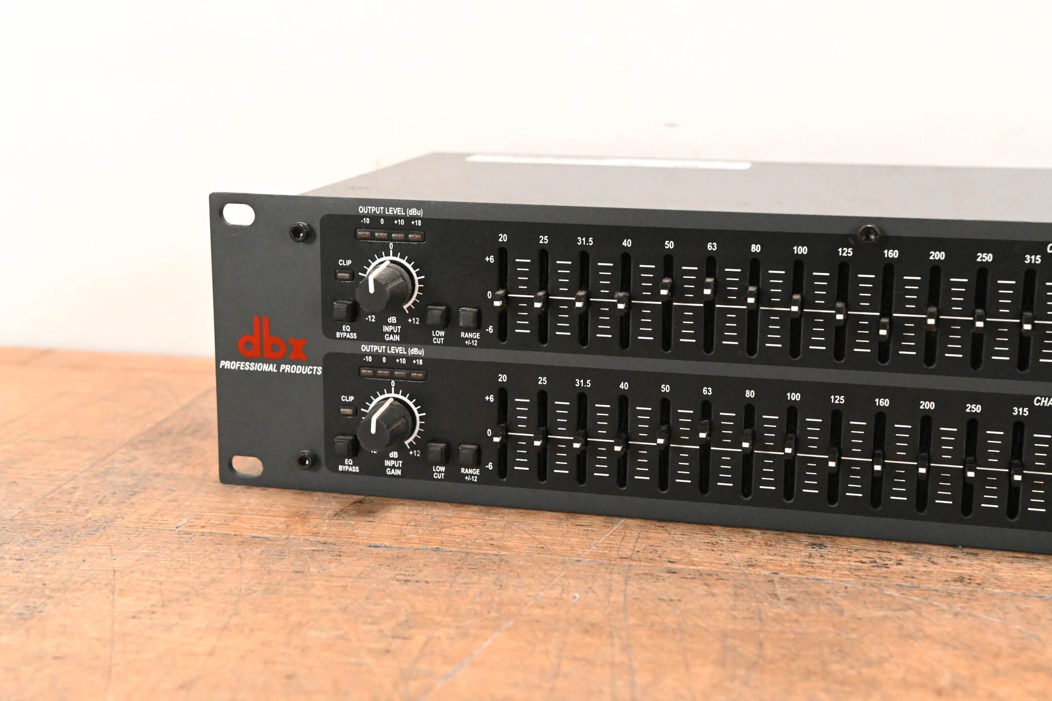 dbx 231 Dual-Channel 31-Band Graphic Equalizer