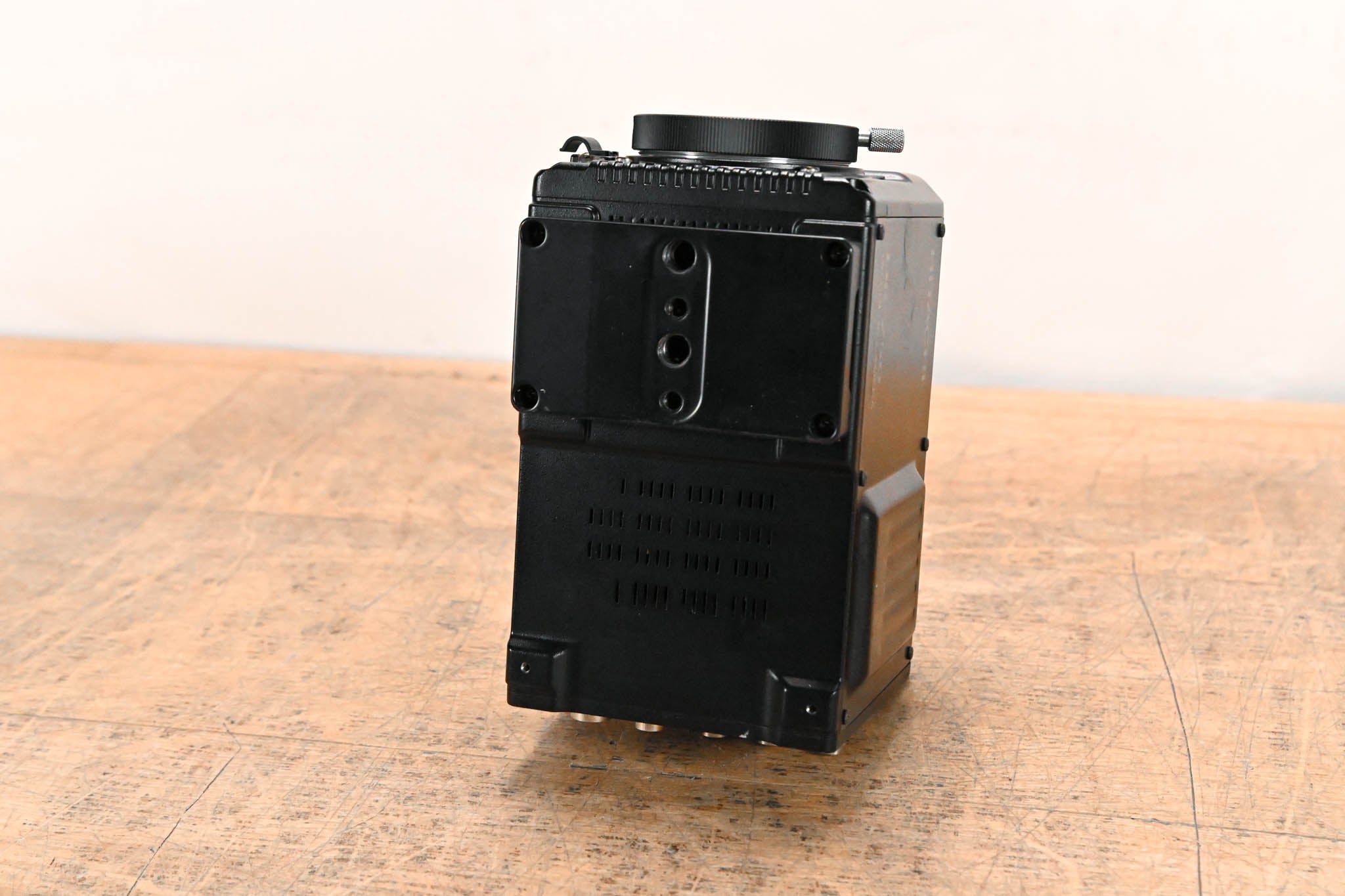Hitachi DK-Z50 Multi-Format HDTV/SD Box Camera