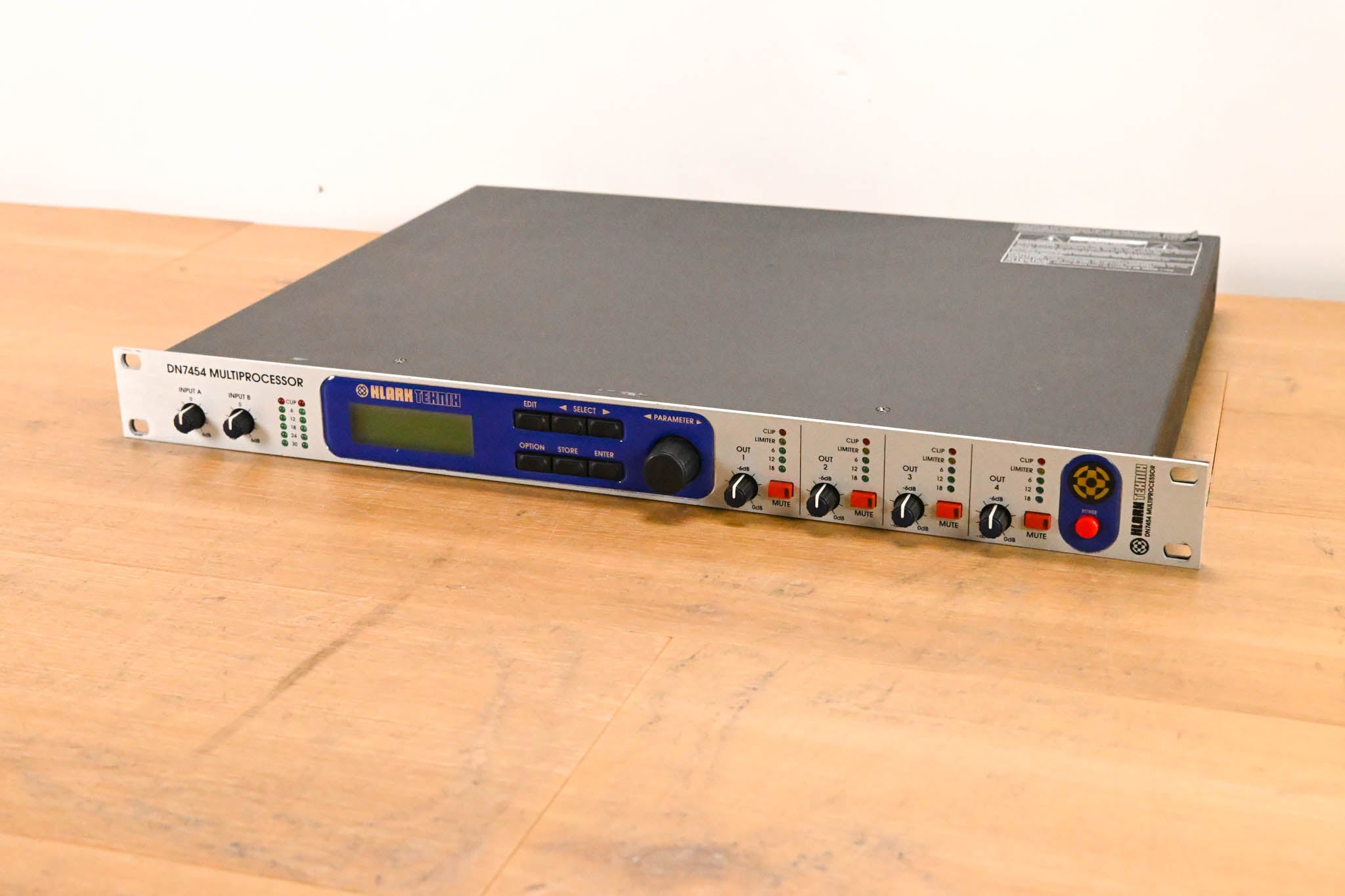 Klark Teknik DN7454 2-input / 4-output Delay with EQ and Dynamics