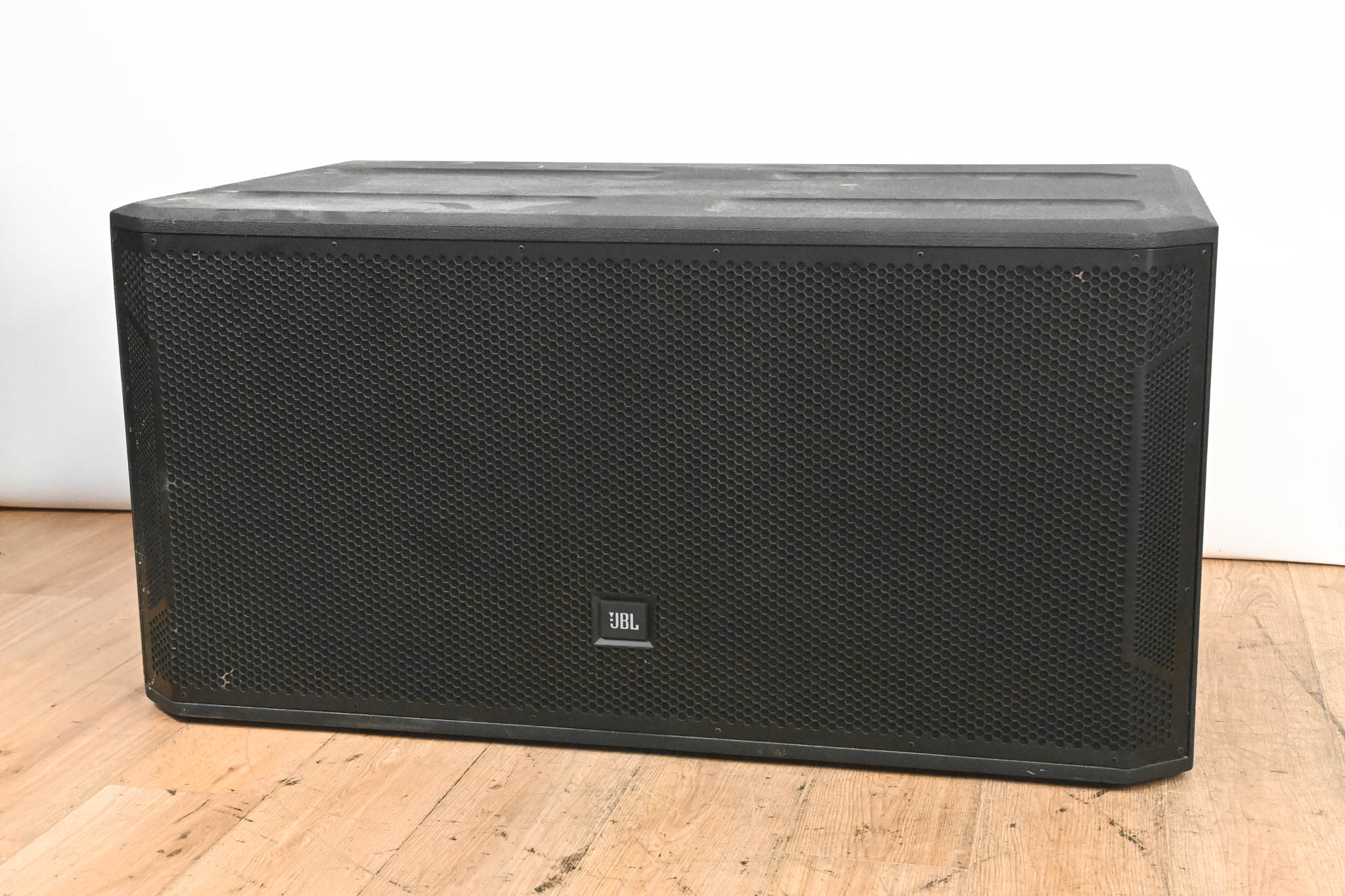 JBL STX828S Dual 18" Bass Reflex Subwoofer