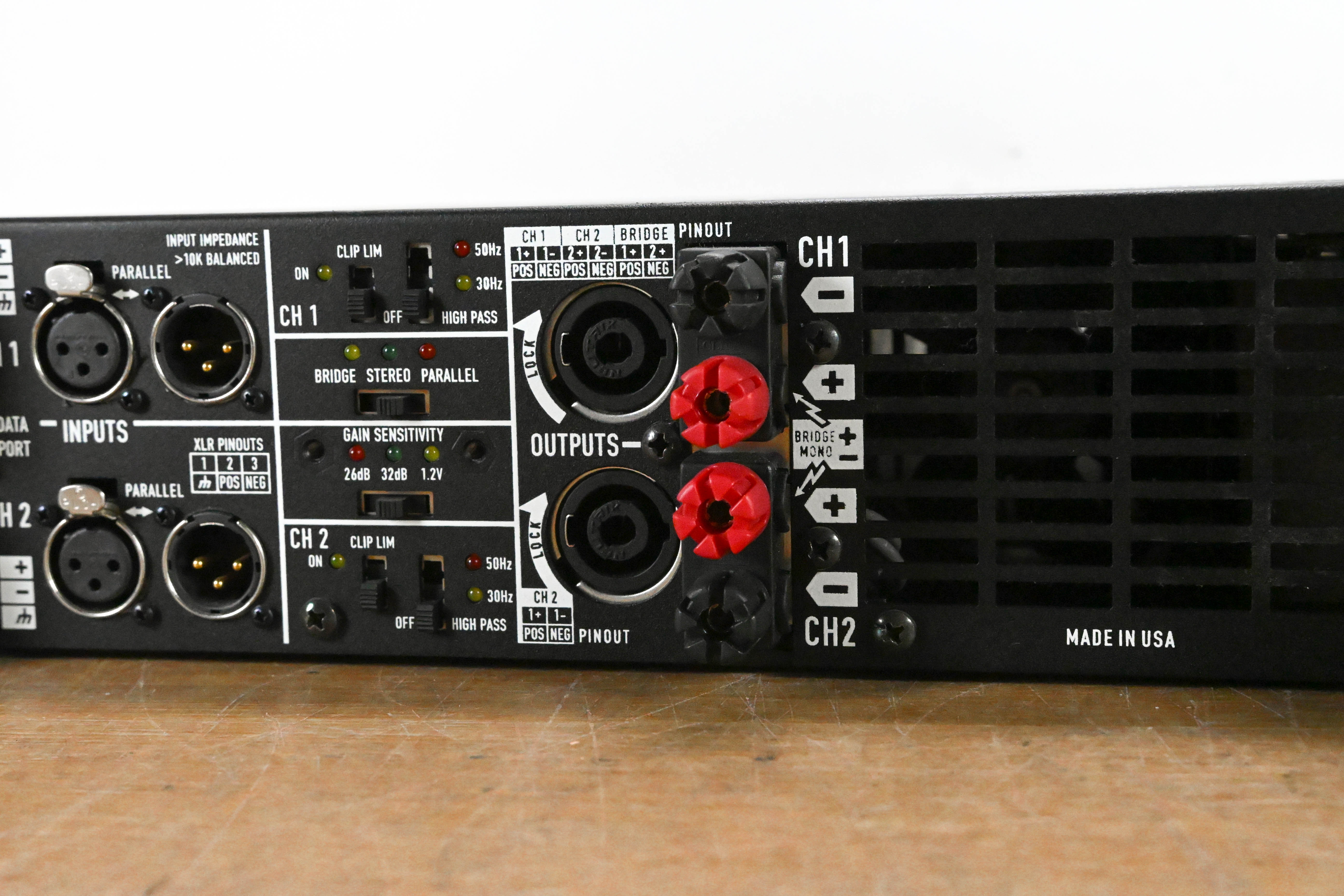 QSC PL380 Powerlight 3 Series 2-Channel Power Amplifier CG012GF