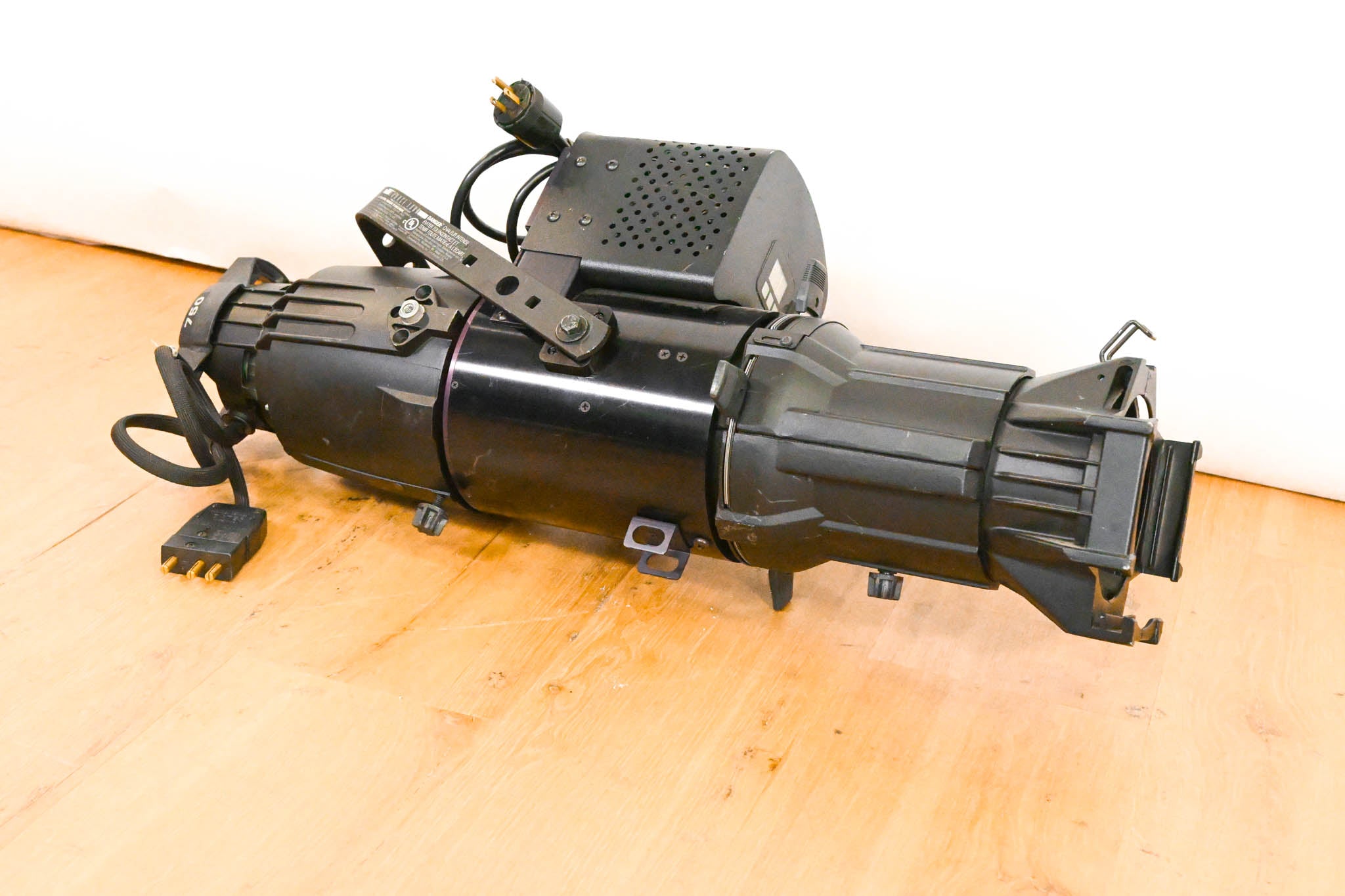ETC Source Four 750 26 Degree Leko w/OceanOptics SeaChanger Color Engine