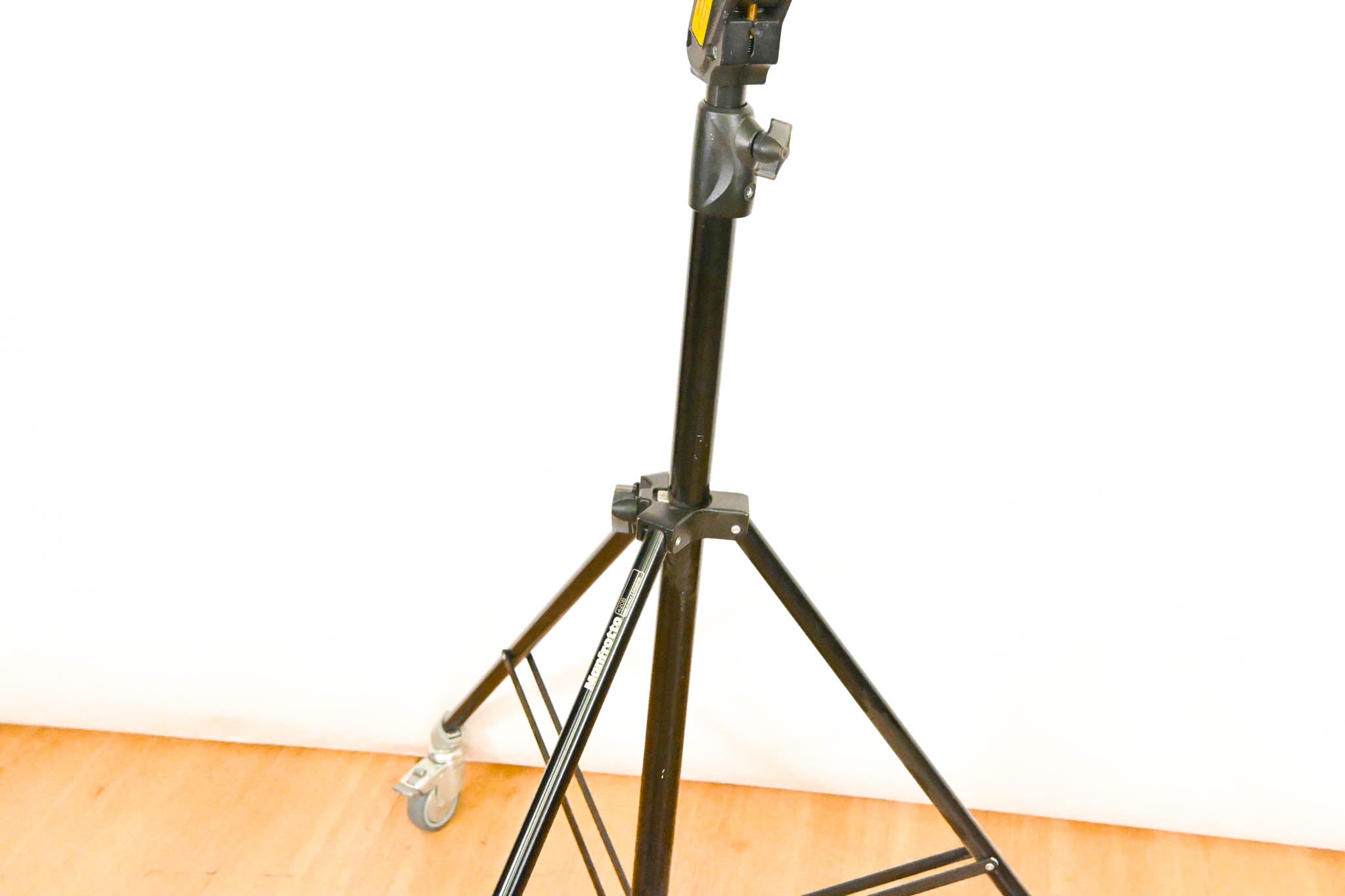 Manfrotto 420B Combi Boom Stand