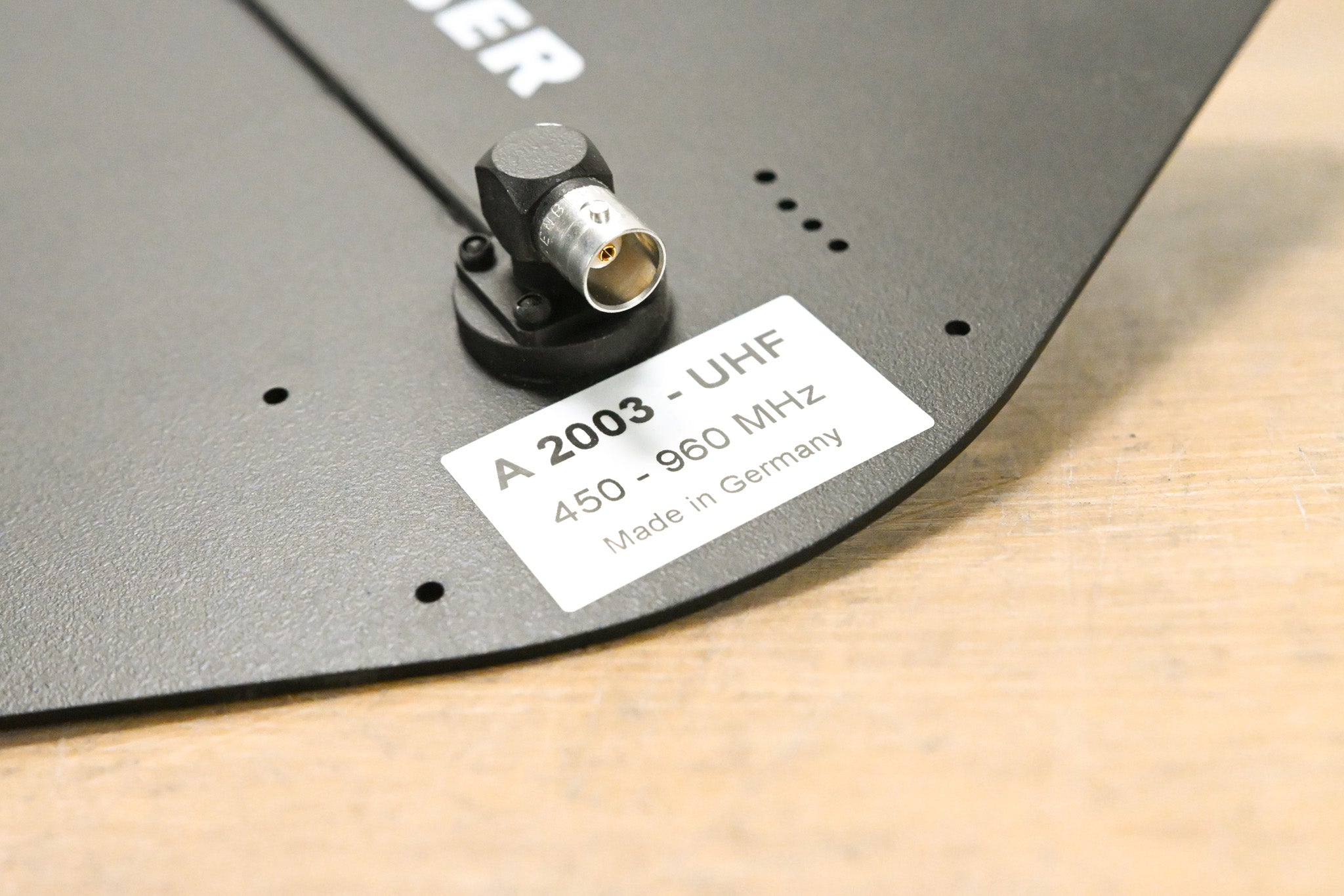Sennheiser A-2003-UHF Passive Directional Antenna - 450-960 MHz