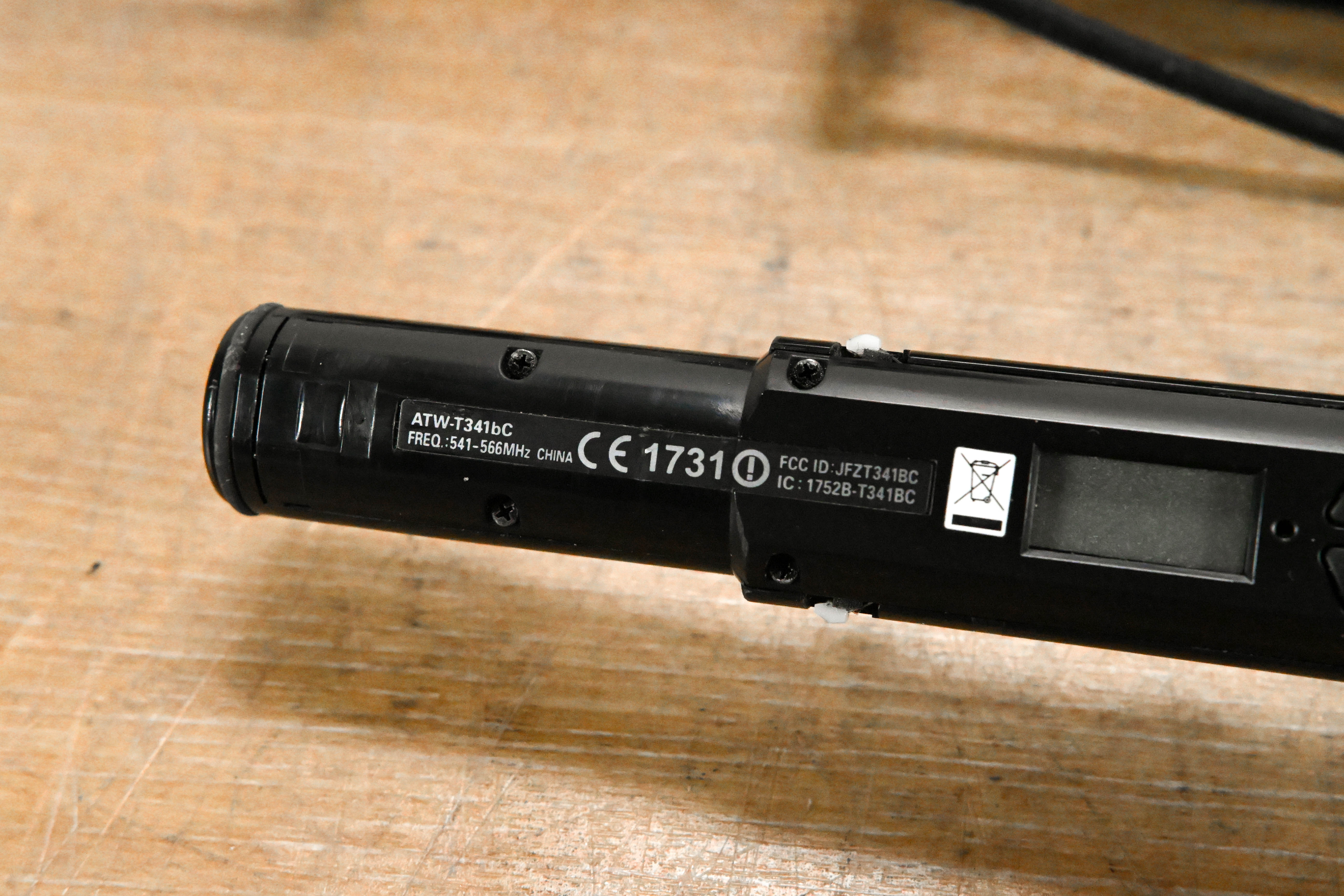 Audio-Technica ATW-R3100bC Receiver w/ ATW-T341bC Mic 541-566 MHz