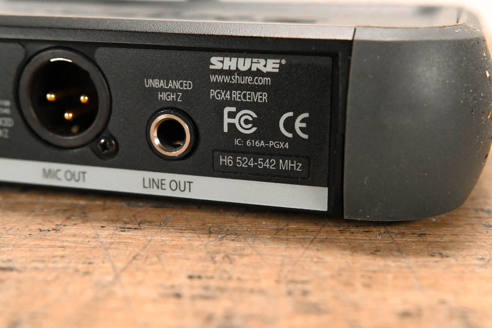 Shure PGX4 Wireless Diversity Receiver - H6 Band: 524-542 MHz (NO PSU)
