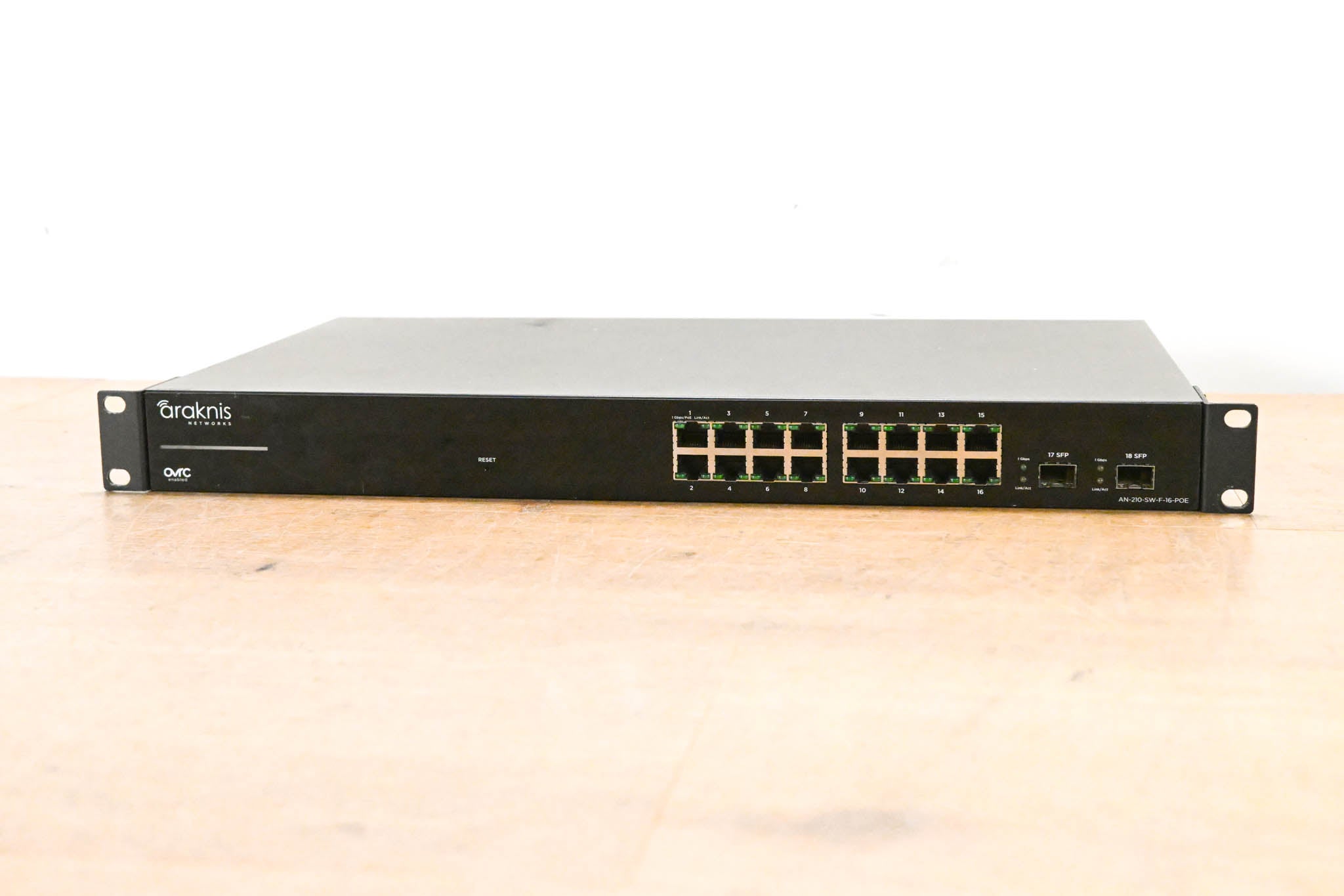 Arkanis AN-210-SW-F-16-POE Network Switch 16-Port GbE L2 Managed PoE