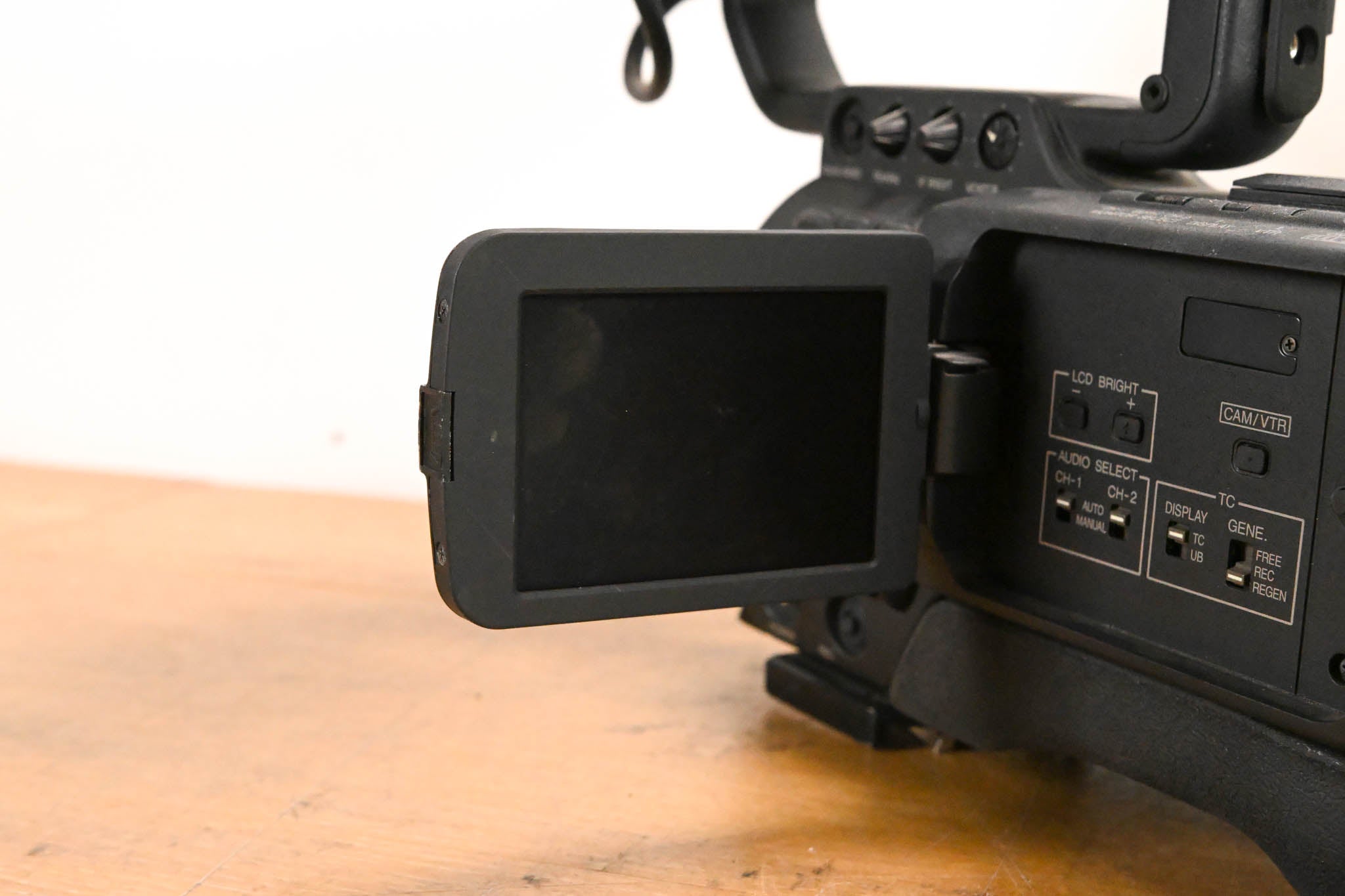 JVC GY-HD110U 1/3" 3-CCD Professional HDV Camcorder