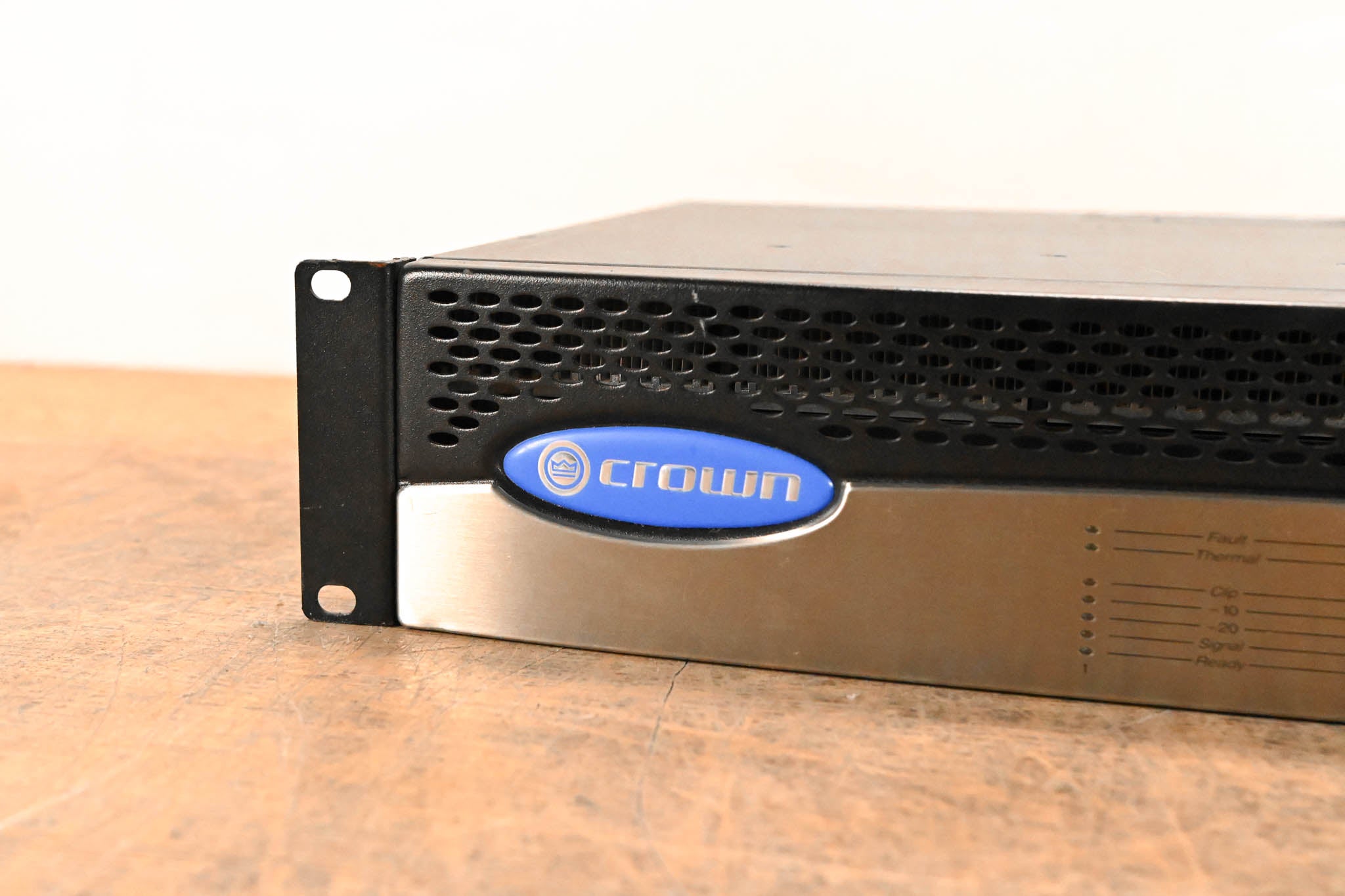Crown CTs 2000 Two-Channel 1000W Power Amplifier