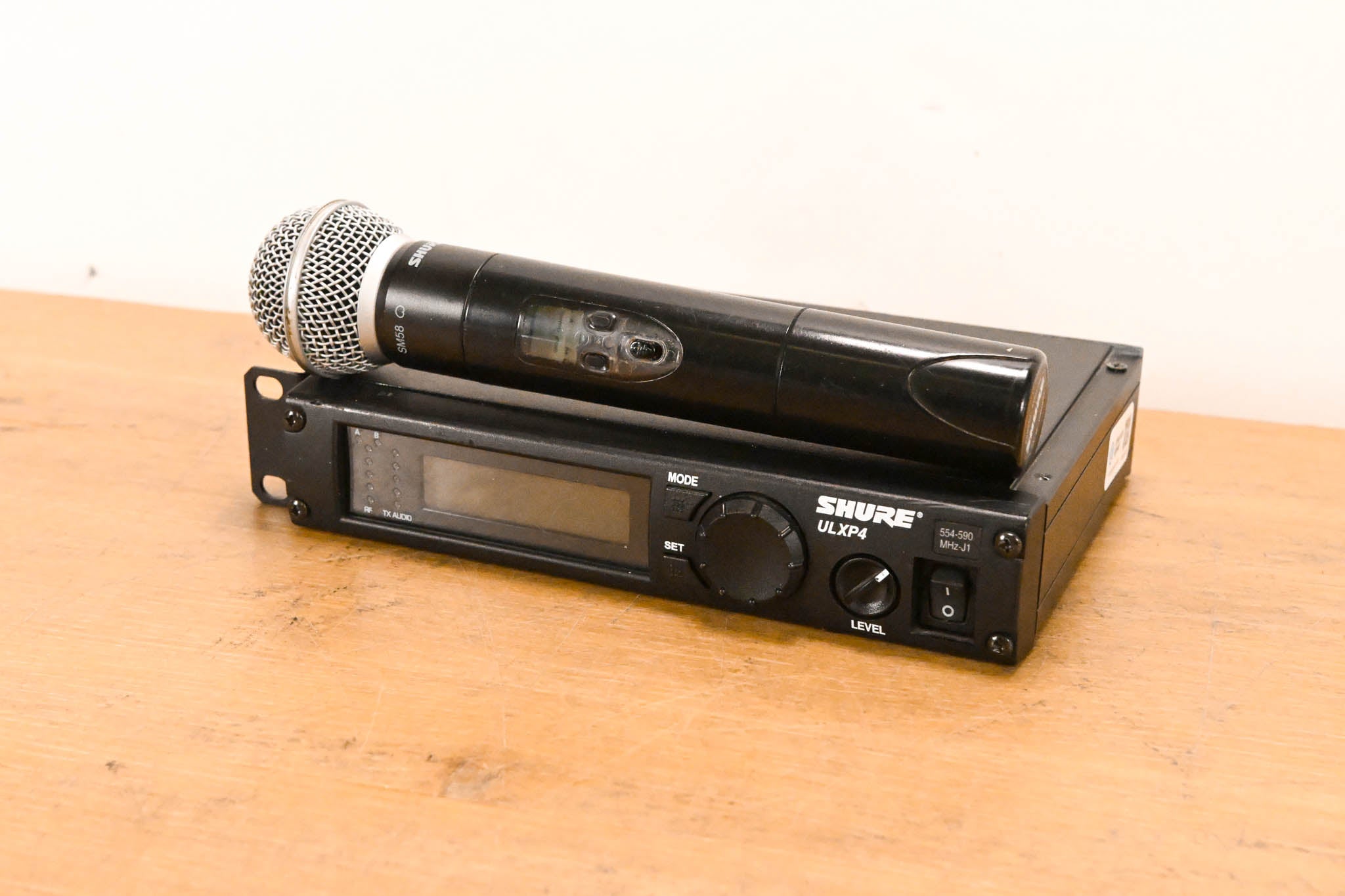 Shure ULXP24/58 Handheld Wireless System - J1 Band (NO POWER SUPPLY)