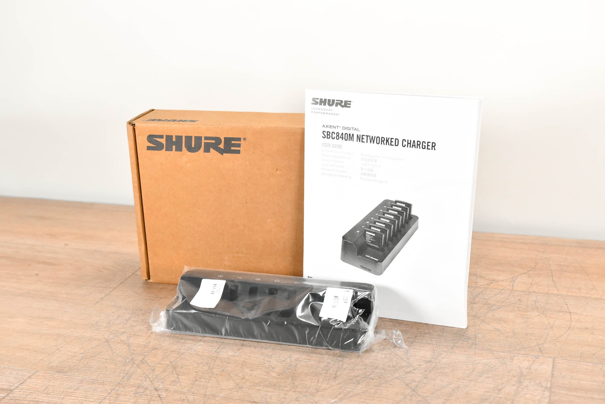 Shure SBC840M Eight-Bay Networked Charger for SB910M Batteries