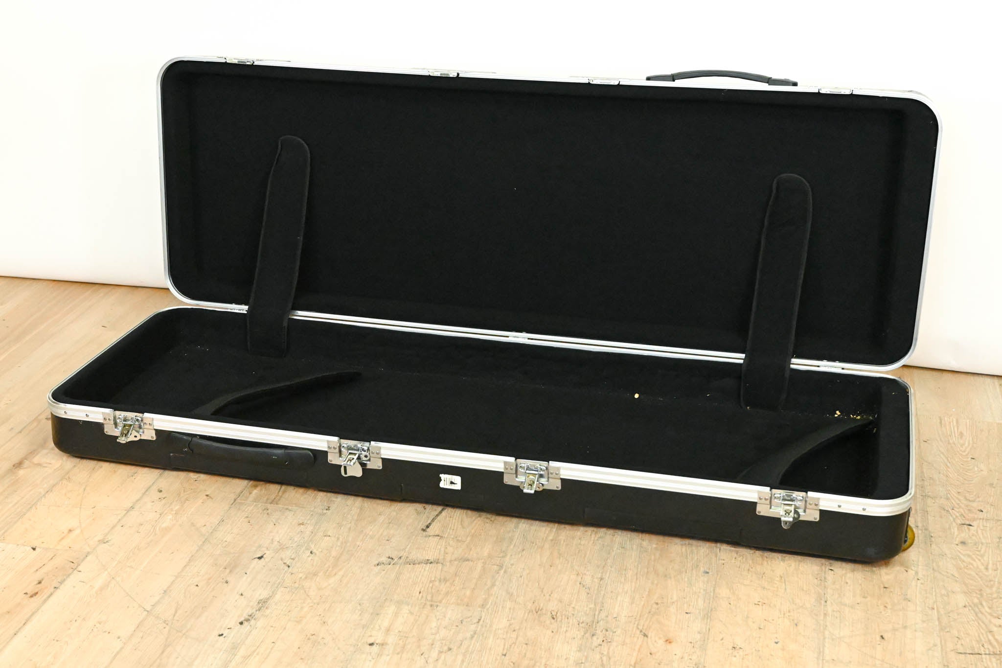 Gator Cases 88-Key Keyboard Case with Wheels