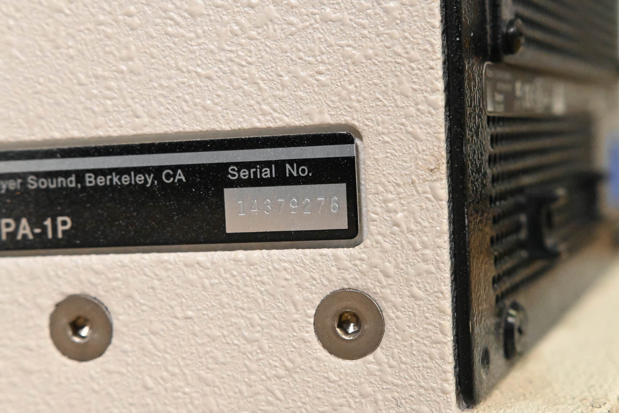 Meyer Sound UPA-1P Compact Wide Coverage Loudspeaker - WHITE (PAIR)