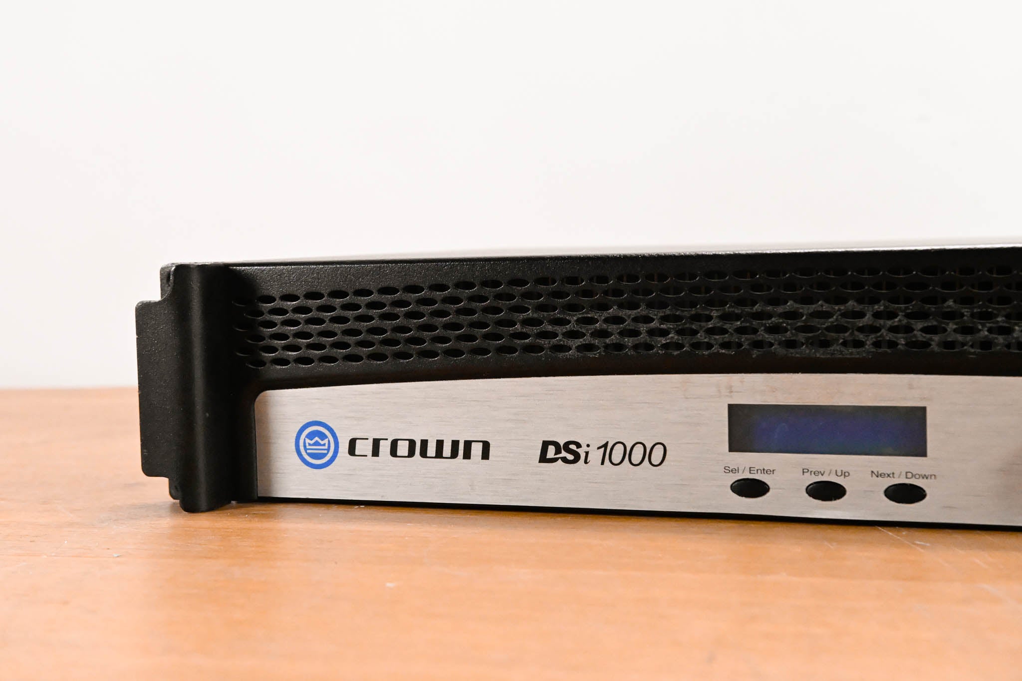 Crown DSi 1000 Two-Channel, 475W @ 4 Ohms Power Amplifier
