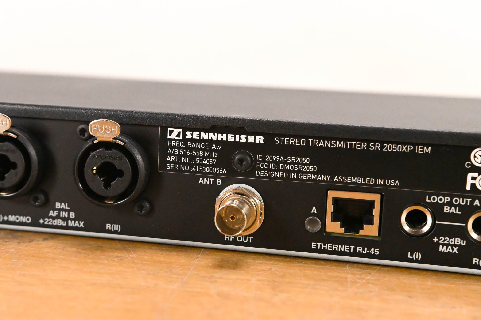 Sennheiser SR 2050XP IEM Stereo Wireless Transmitter - Aw: 516-558 MHz