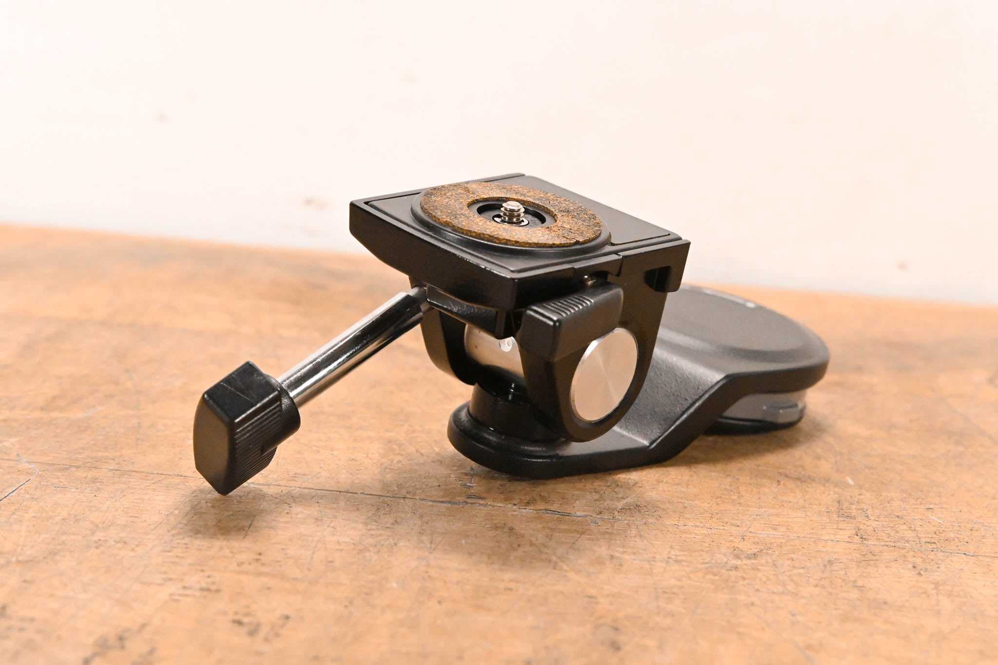 Hitachi AT-500 Studio Viewfinder Mount