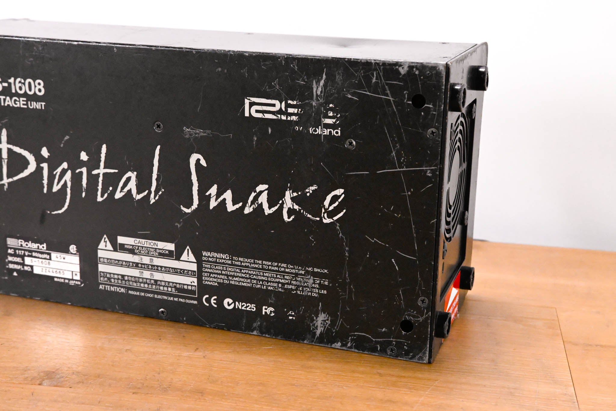 Roland S-1608 16 x 8 Stage Unit