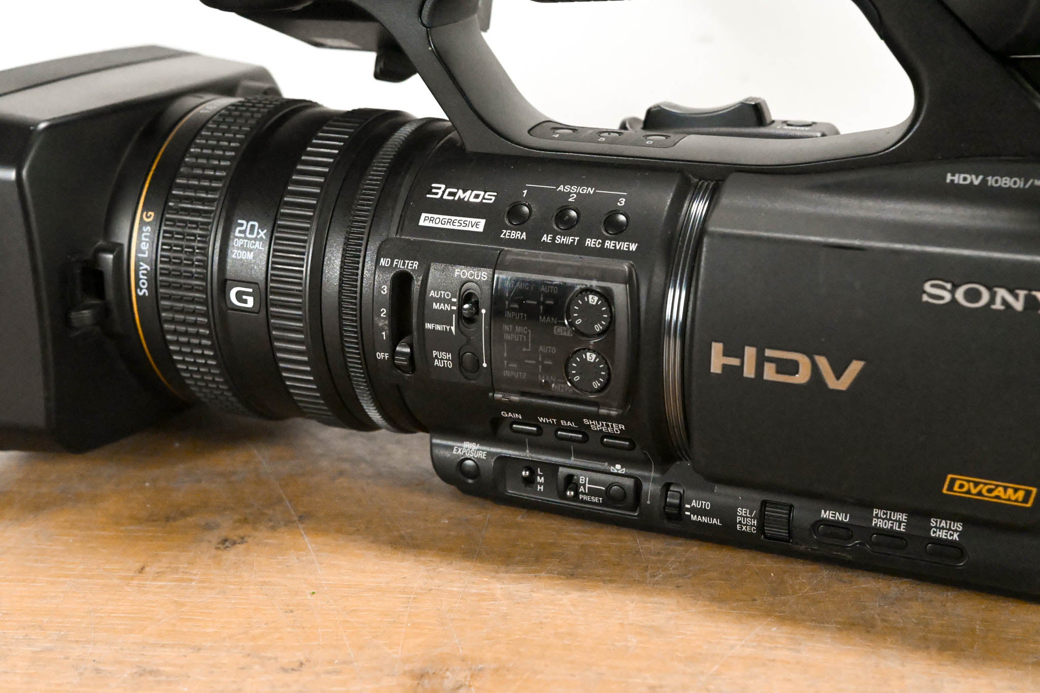 Sony HVR-Z5U Professional 1/3" 3-CMOS HDV Camcorder