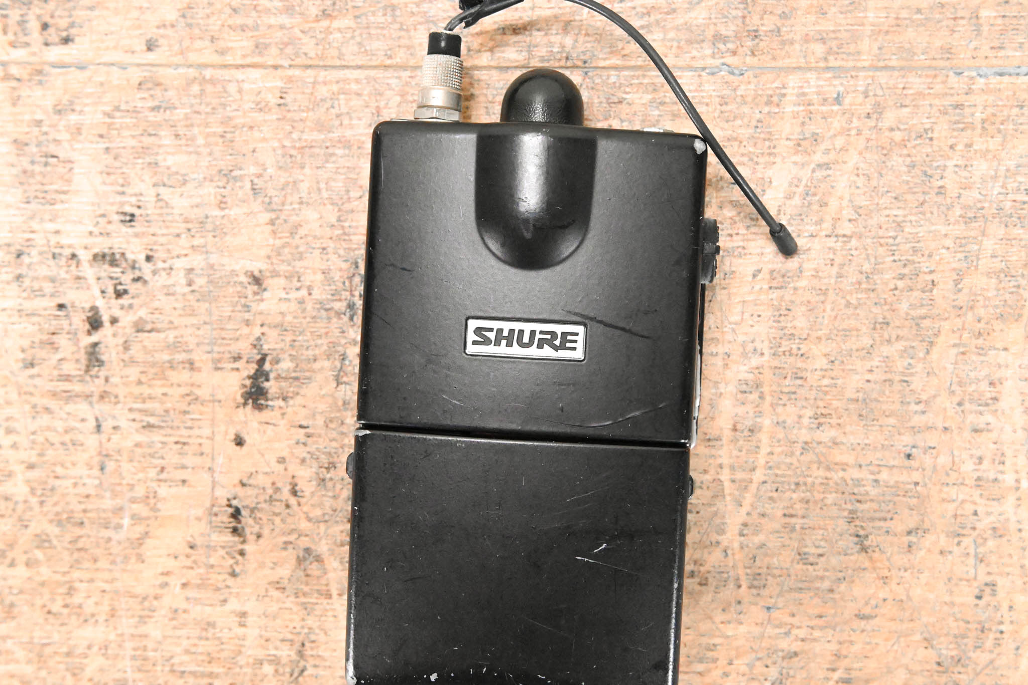 Shure PSM 700 Wireless In-Ear Monitoring System - HF Band: 722-746 MHz