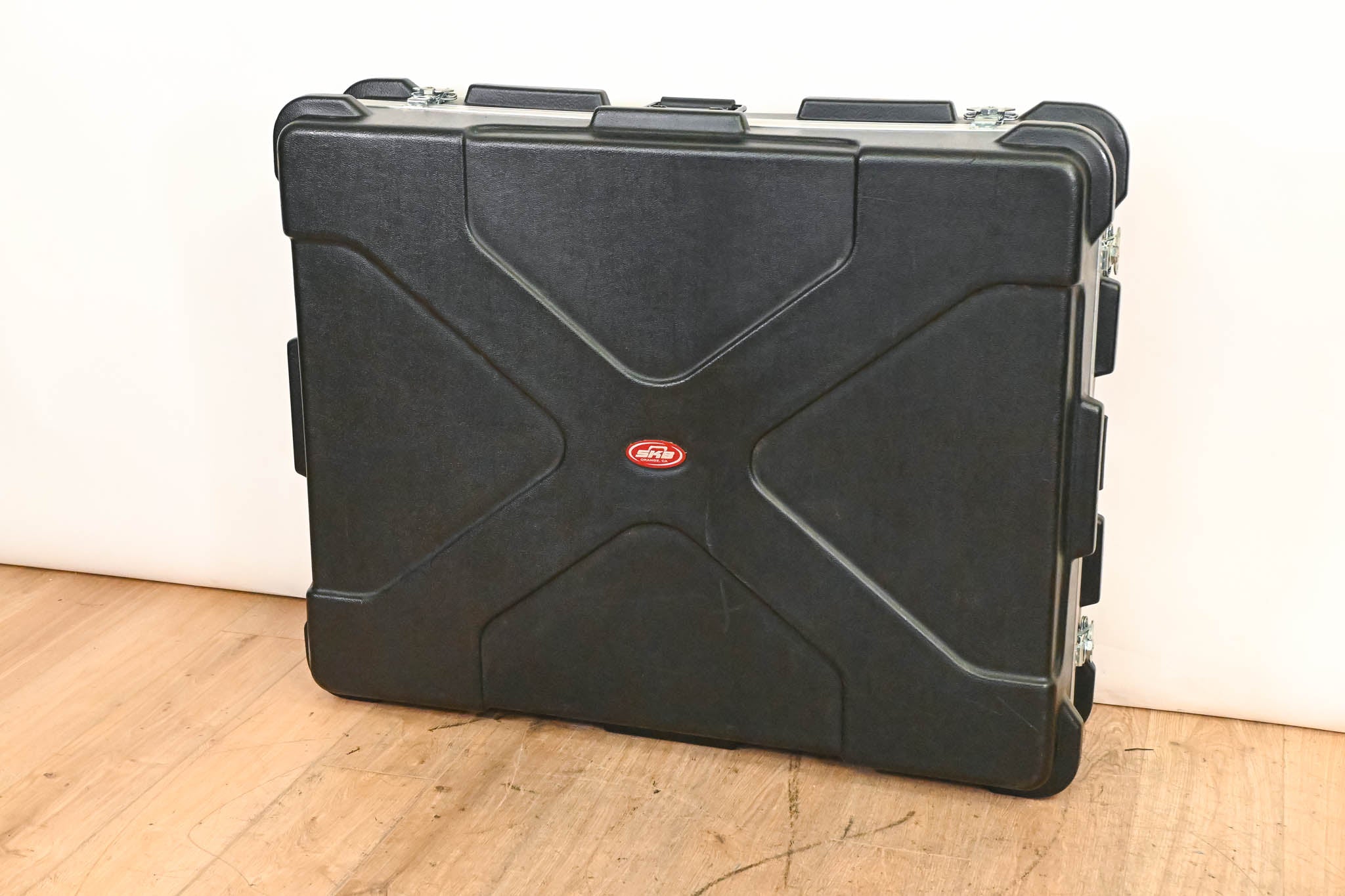 Soundcraft Si Expression 3 32-Channel Digital Mixer with SKB Case