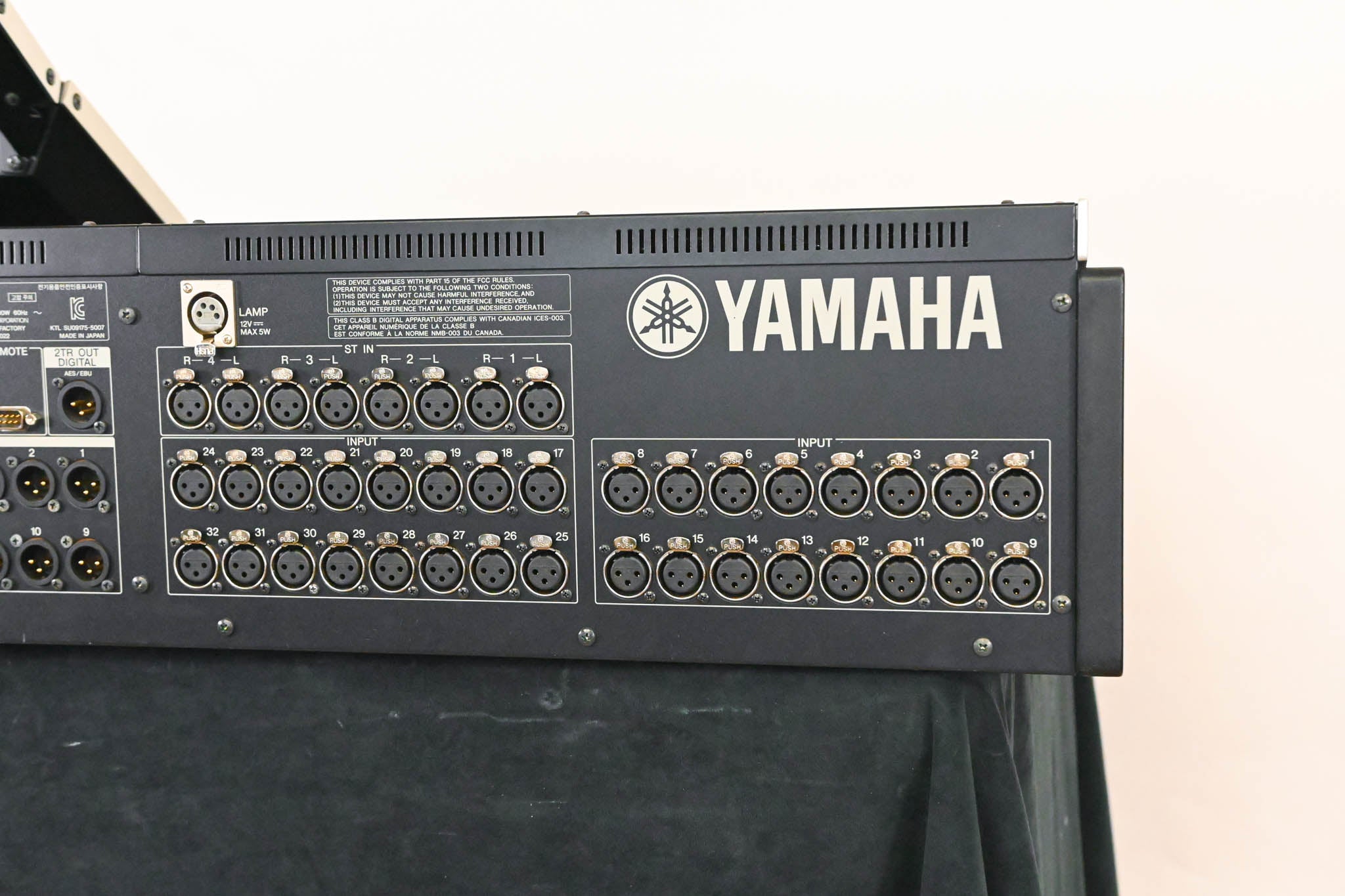 Yamaha M7CL-48 48-Channel Digital Audio Mixing Console