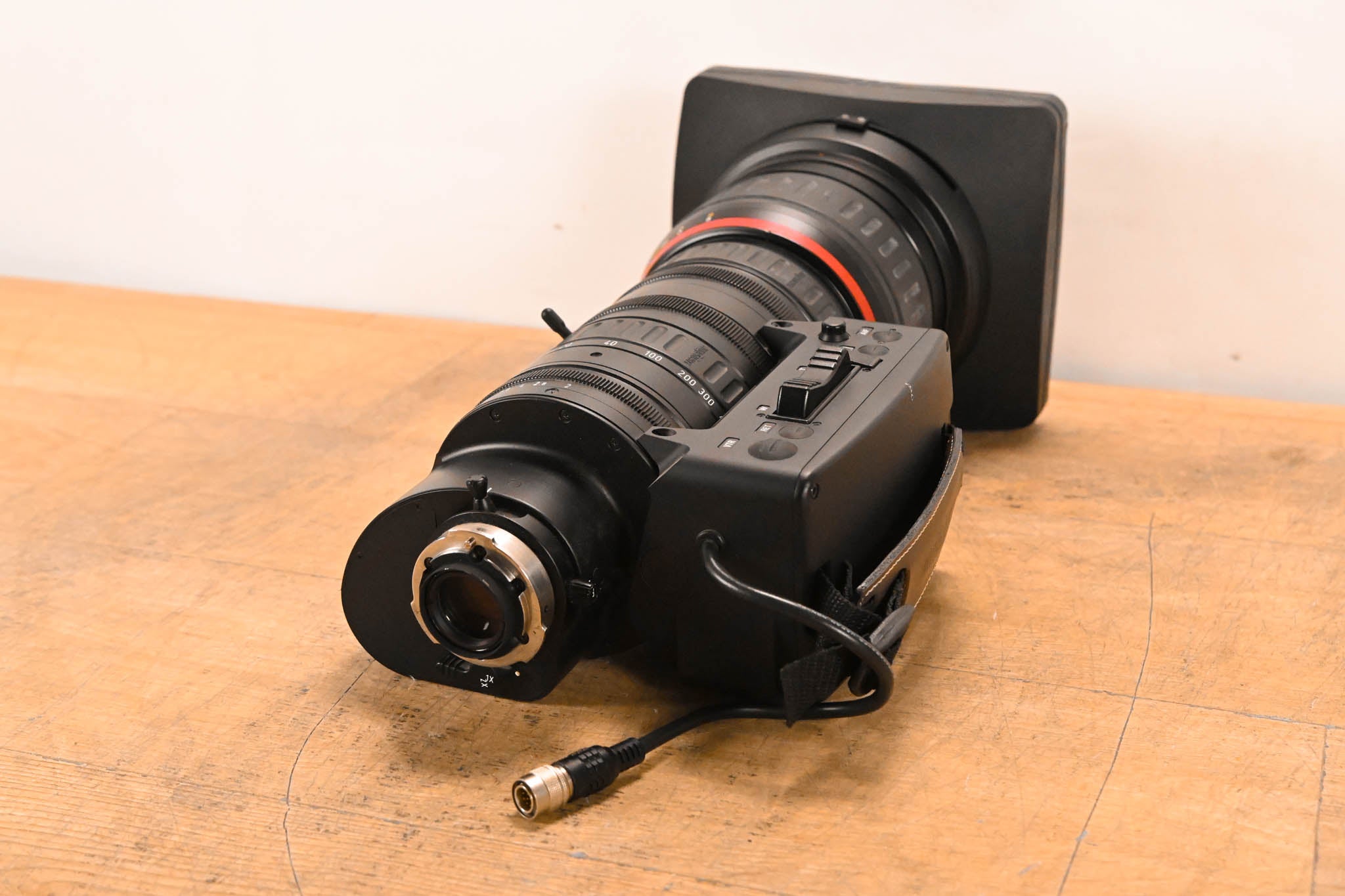 Angénieux AIF-HD T40x11BESSD HD 1:2/11-440mm Broadcast Box Lens