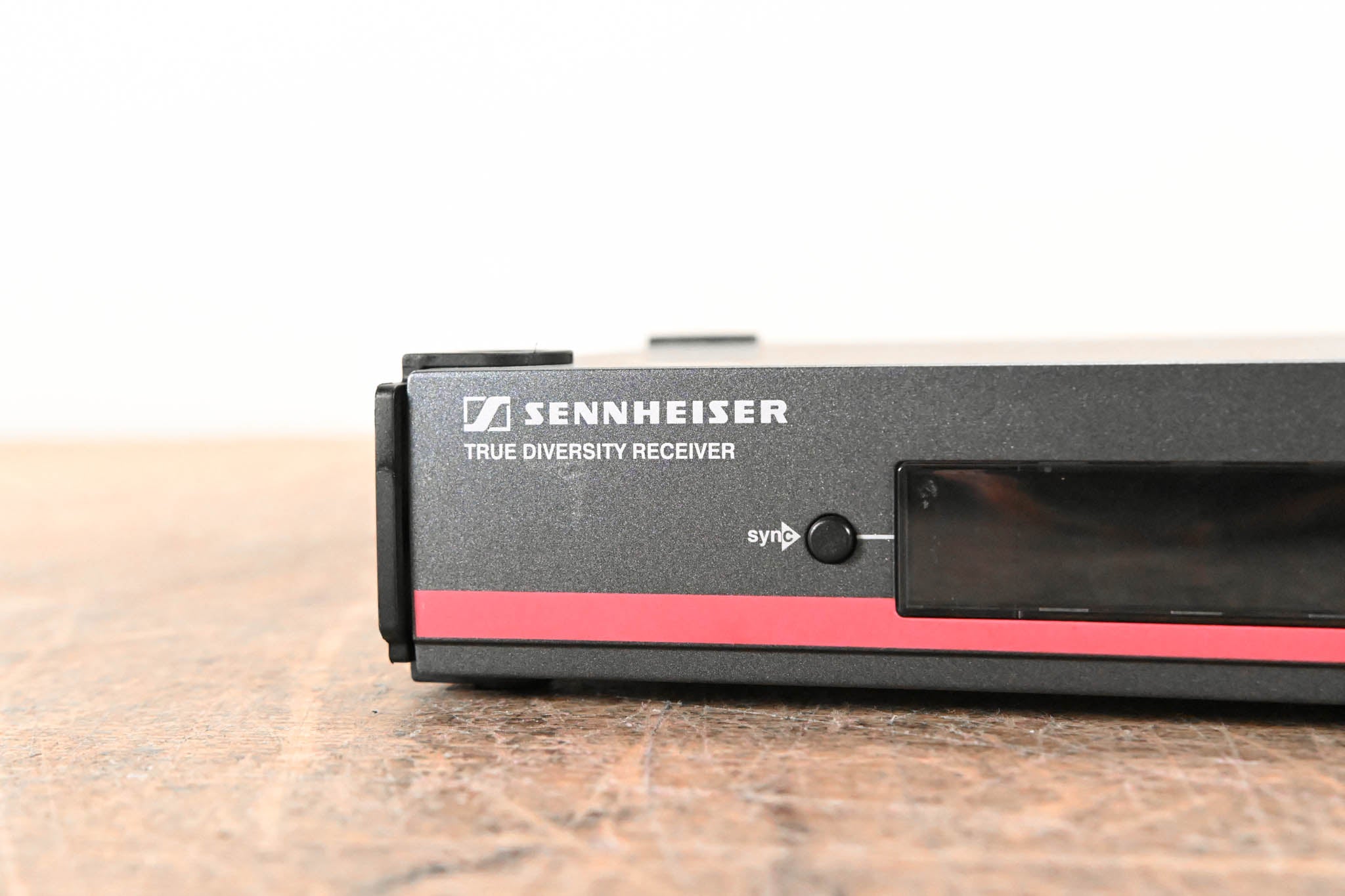 Sennheiser EM 100 G3 Wireless Receiver - 626-668 MHz (NO POWER SUPPLY)