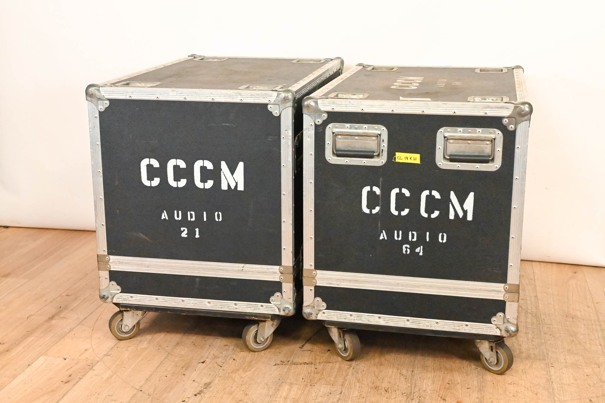 EAW KF650z Virtual Array Full Range Loudspeaker (PAIR) w/ Road Case