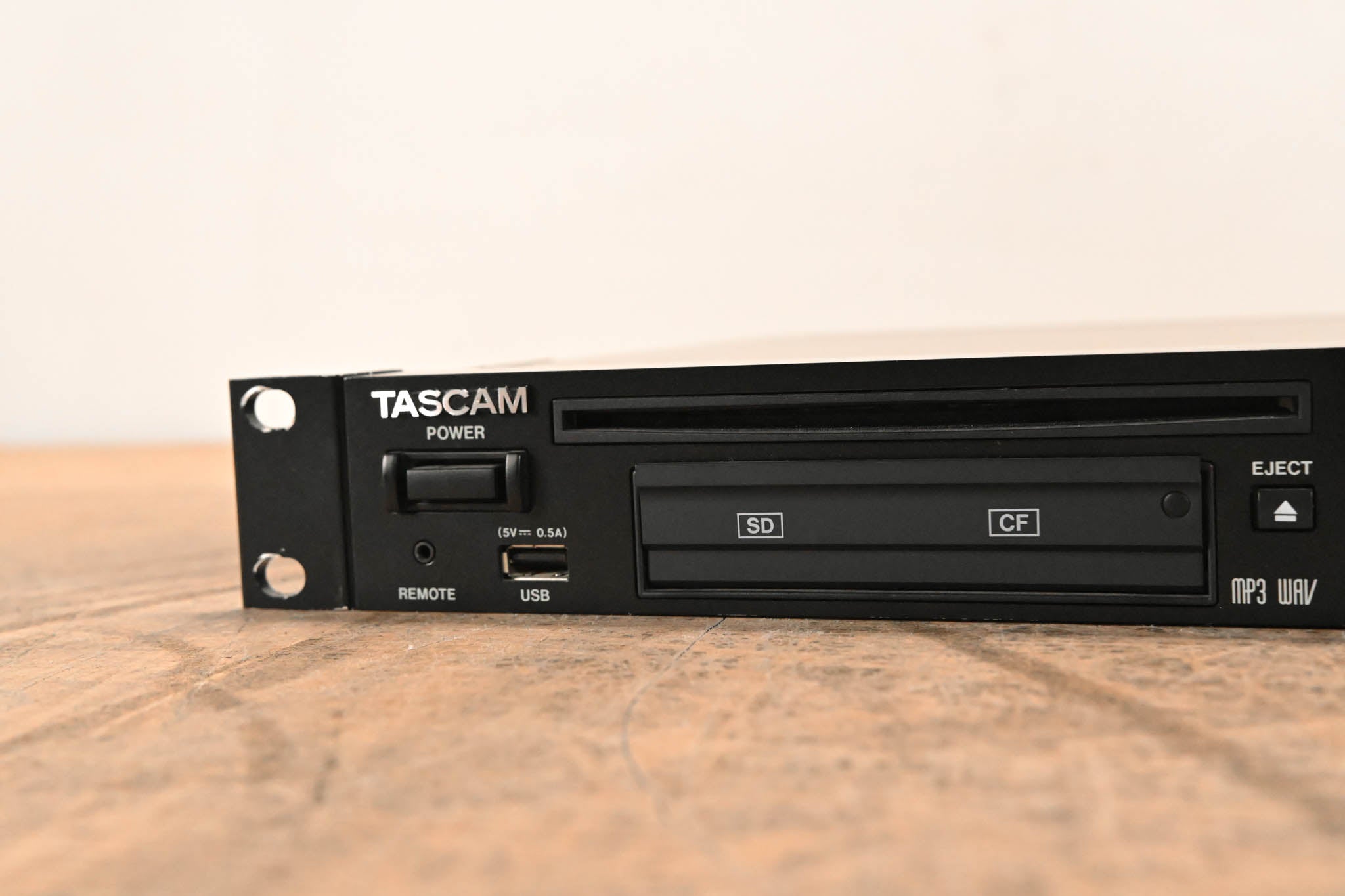 TASCAM SS-CDR200 Solid State and CD Digital Audio Recorder