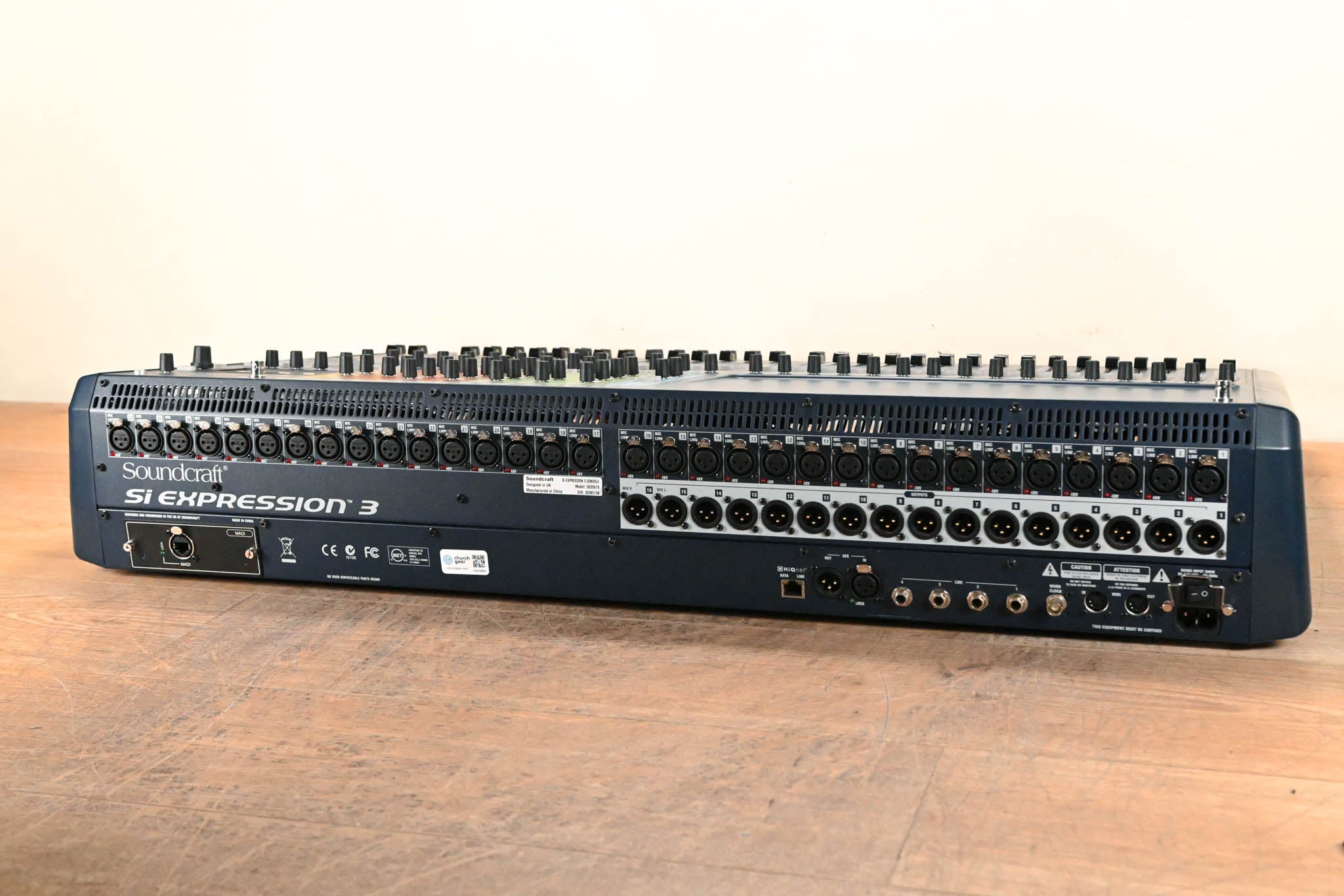 Soundcraft Si Expression 3 32-Channel Digital Mixer with CAT5 MADI Card