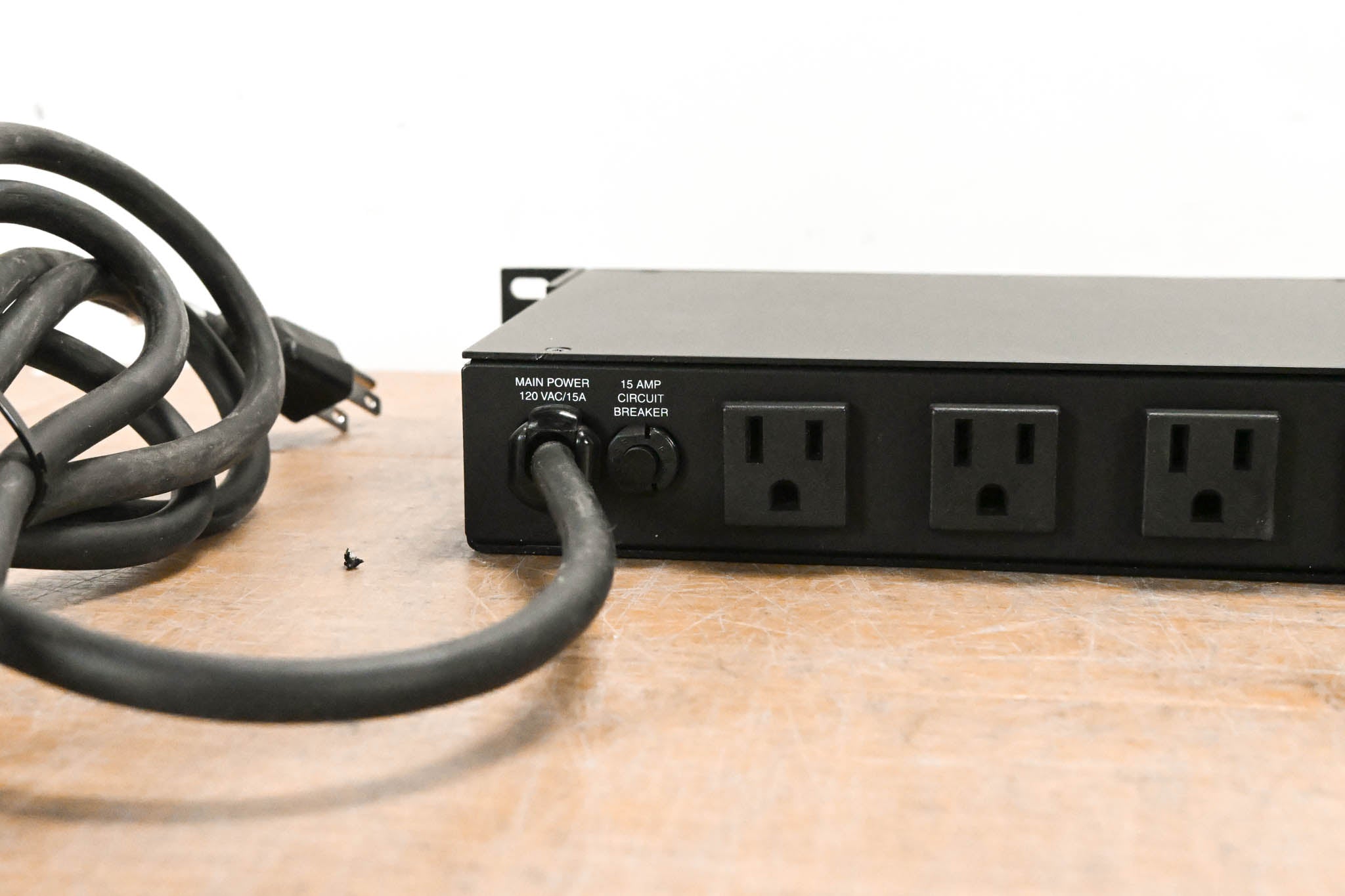 Panamax ML-4200 MAX LIGHT 4200 RacMax Rack Light with Surge Protector