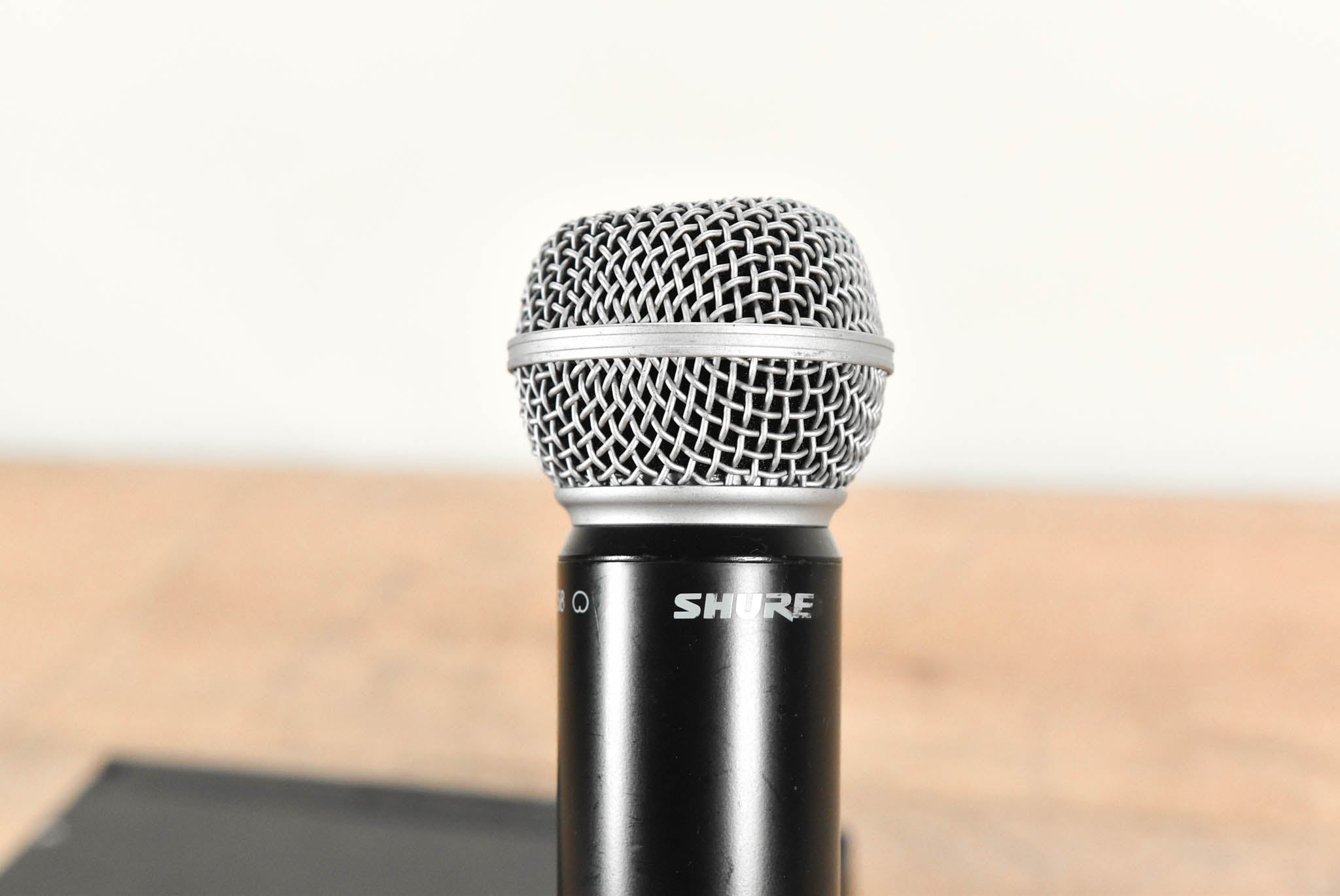 Shure BLX24R/SM58 Wireless Handheld Mic System - H8 Band NO POWER SUPPLY