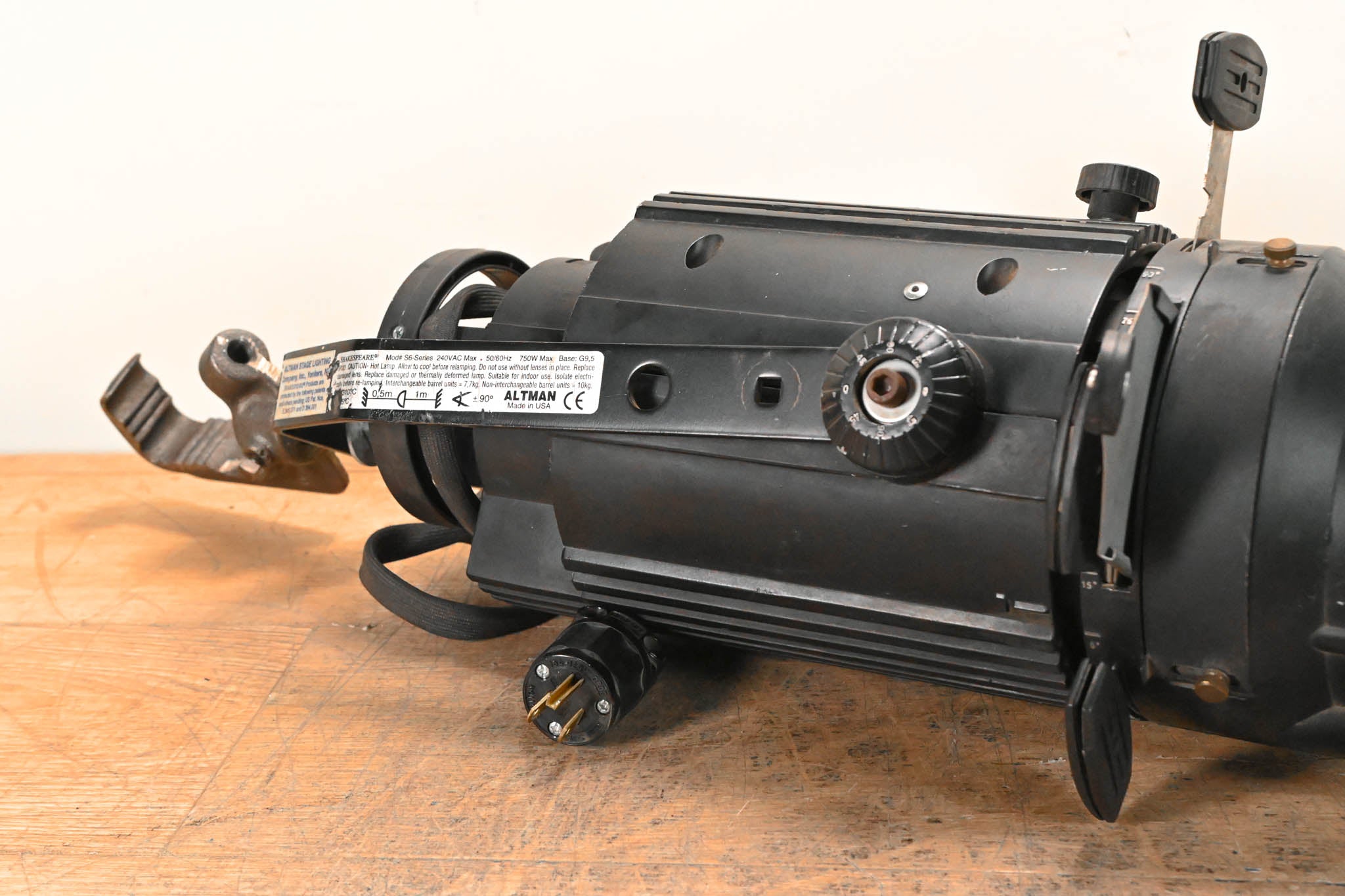 Altman Shakespeare S6-20 20 Degree Ellipsoidal Spotlight