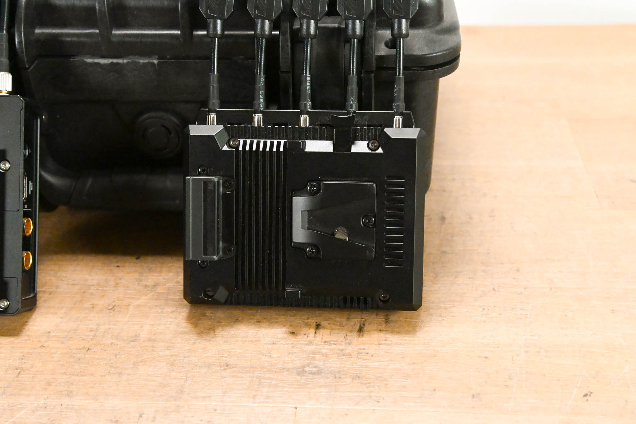 Vaxis Storm 2000 HDMI/SDI Wireless Transmission System (TX + RX)
